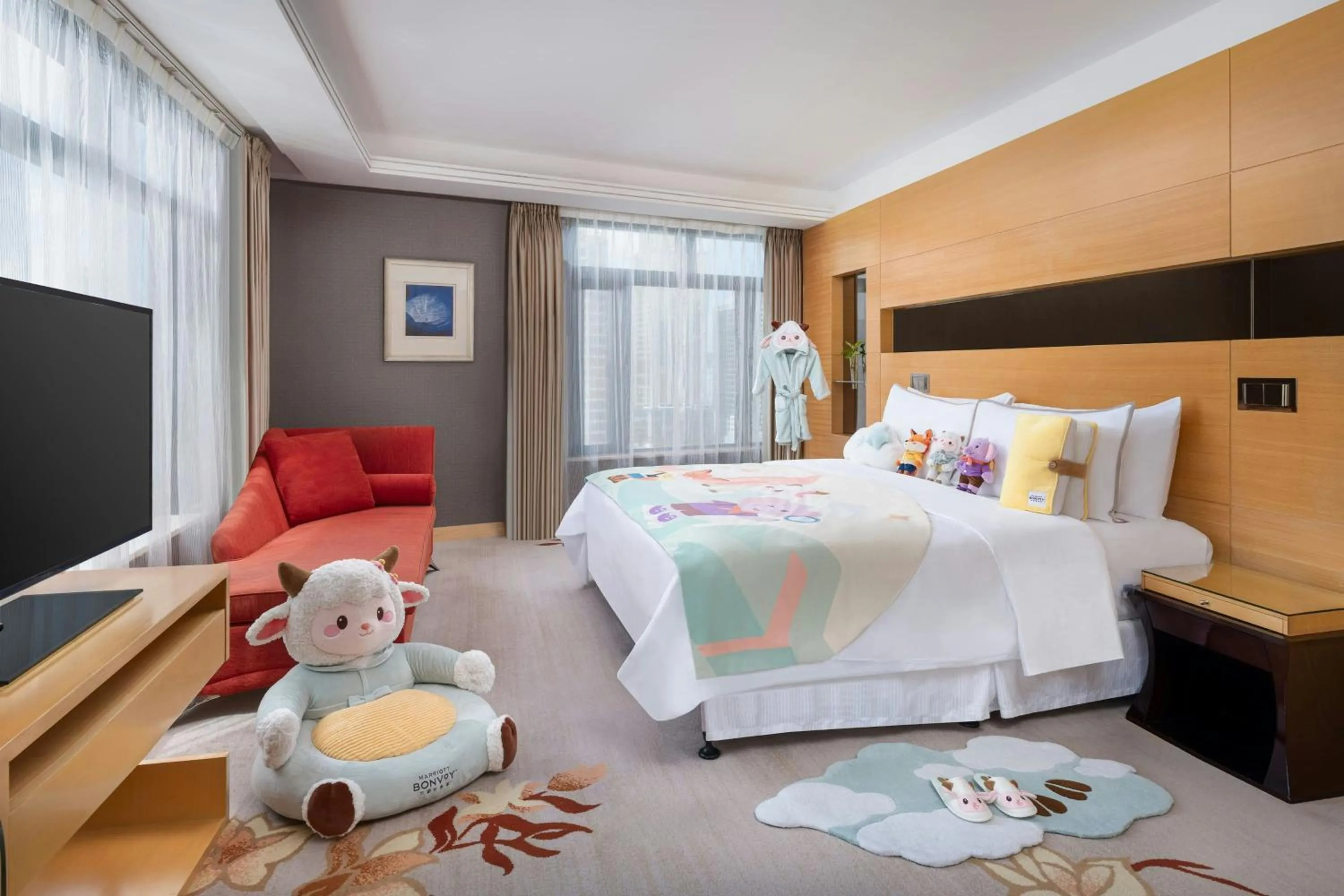 Photo of the whole room, Bed in The Westin Bund Center, Shanghai