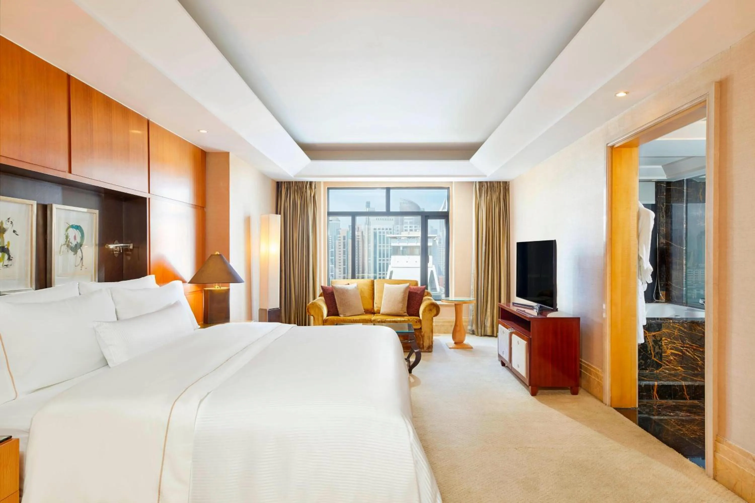 Bedroom, Bed in The Westin Bund Center, Shanghai