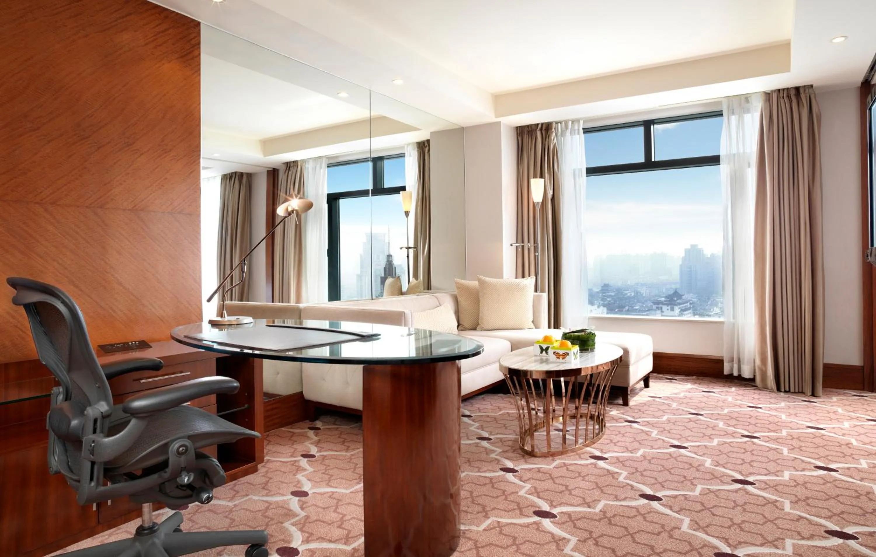 Living room in The Westin Bund Center, Shanghai
