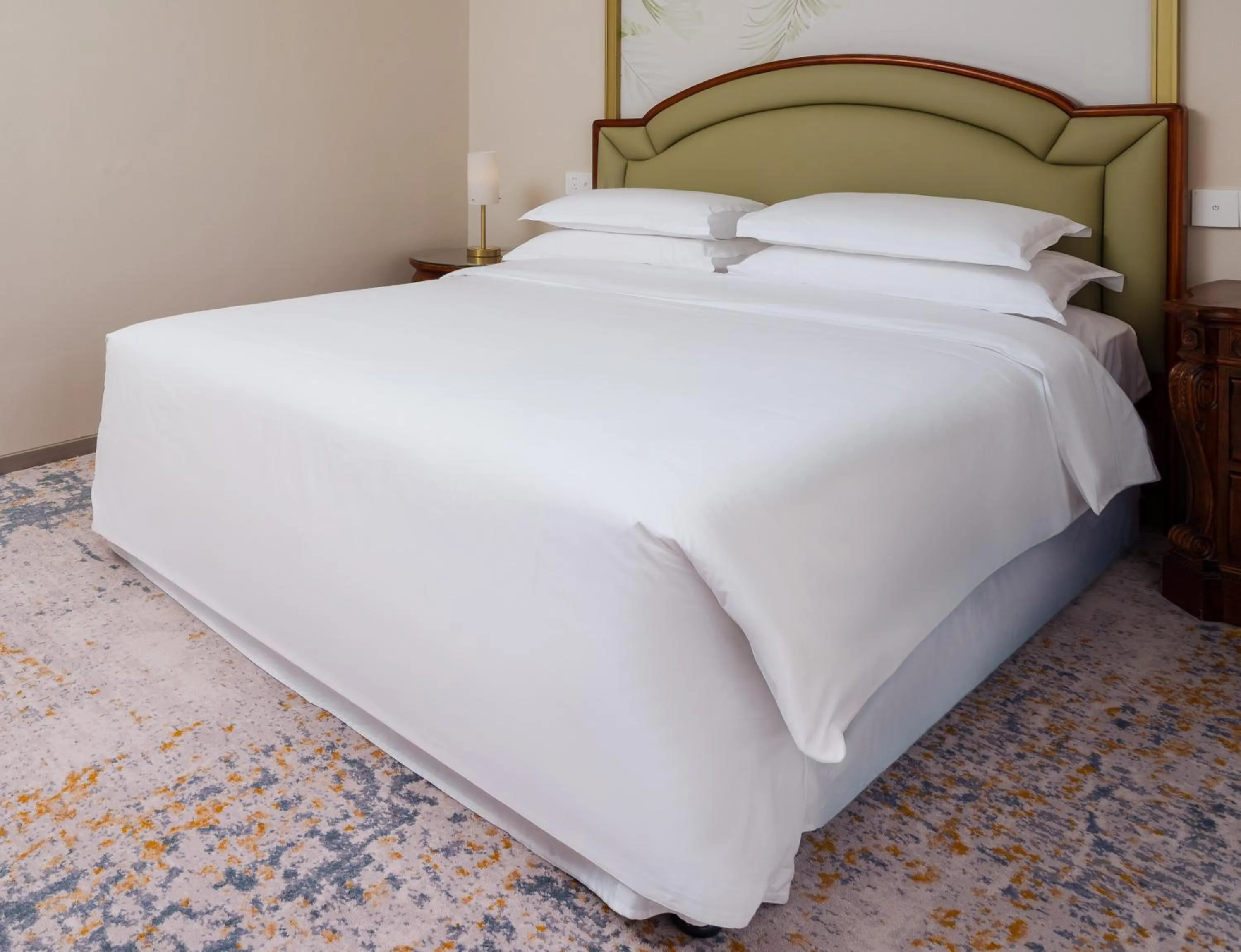 Bed in Swissôtel Living Shanghai Hongqiao & Hotel Shanghai Hongqiao - Handwritten Collection