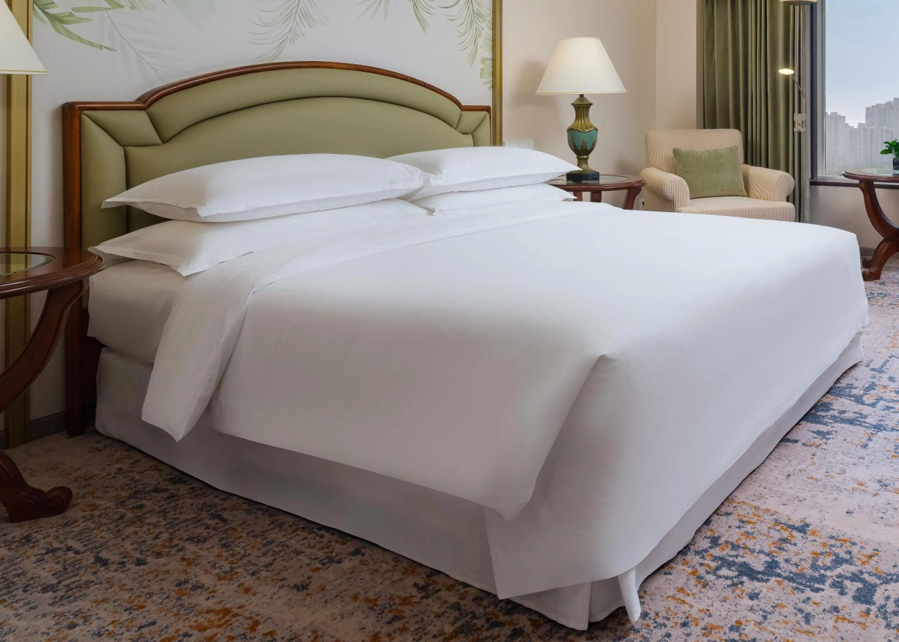 Bed in Swissôtel Living Shanghai Hongqiao & Hotel Shanghai Hongqiao - Handwritten Collection