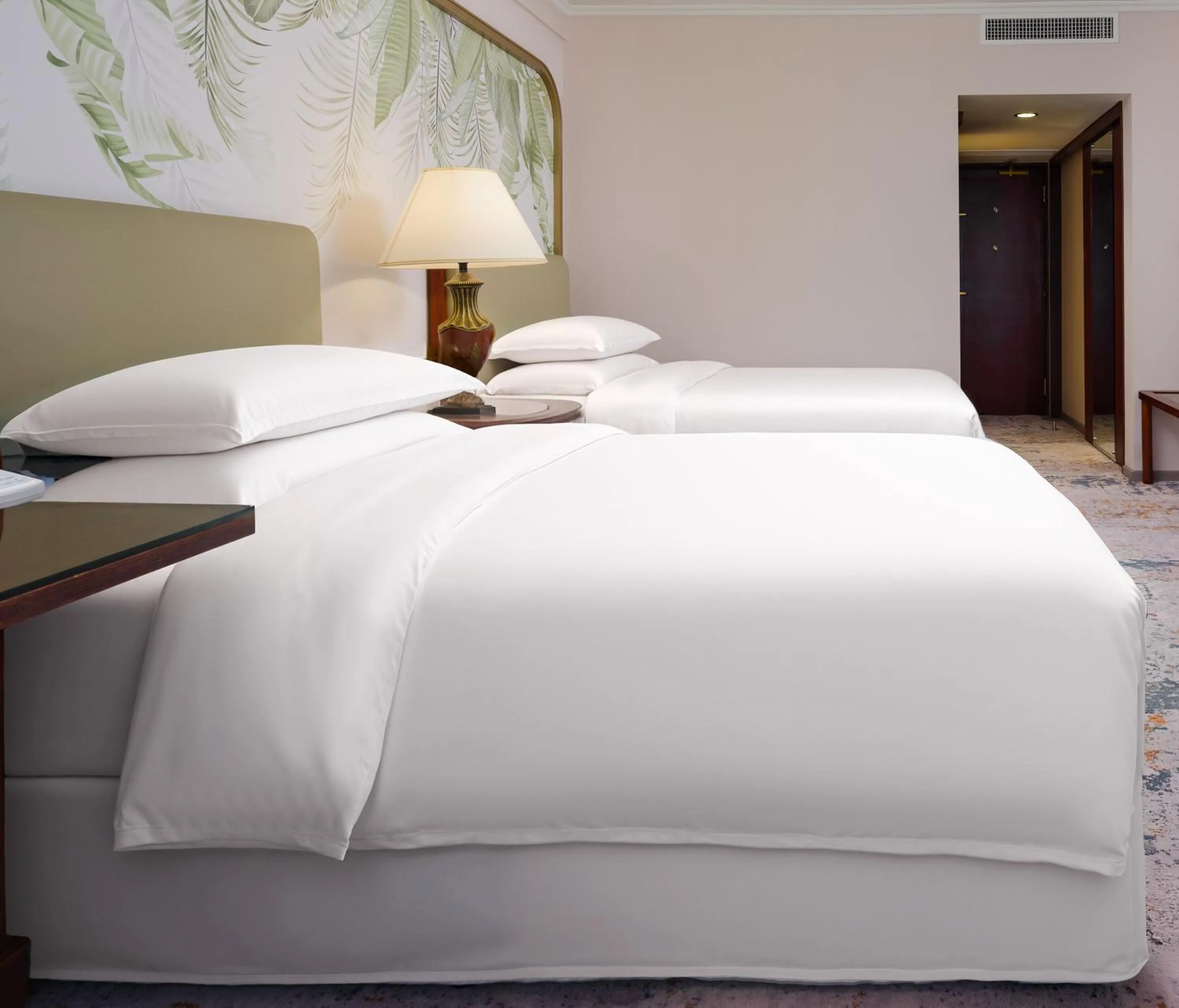 Bed in Swissôtel Living Shanghai Hongqiao & Hotel Shanghai Hongqiao - Handwritten Collection