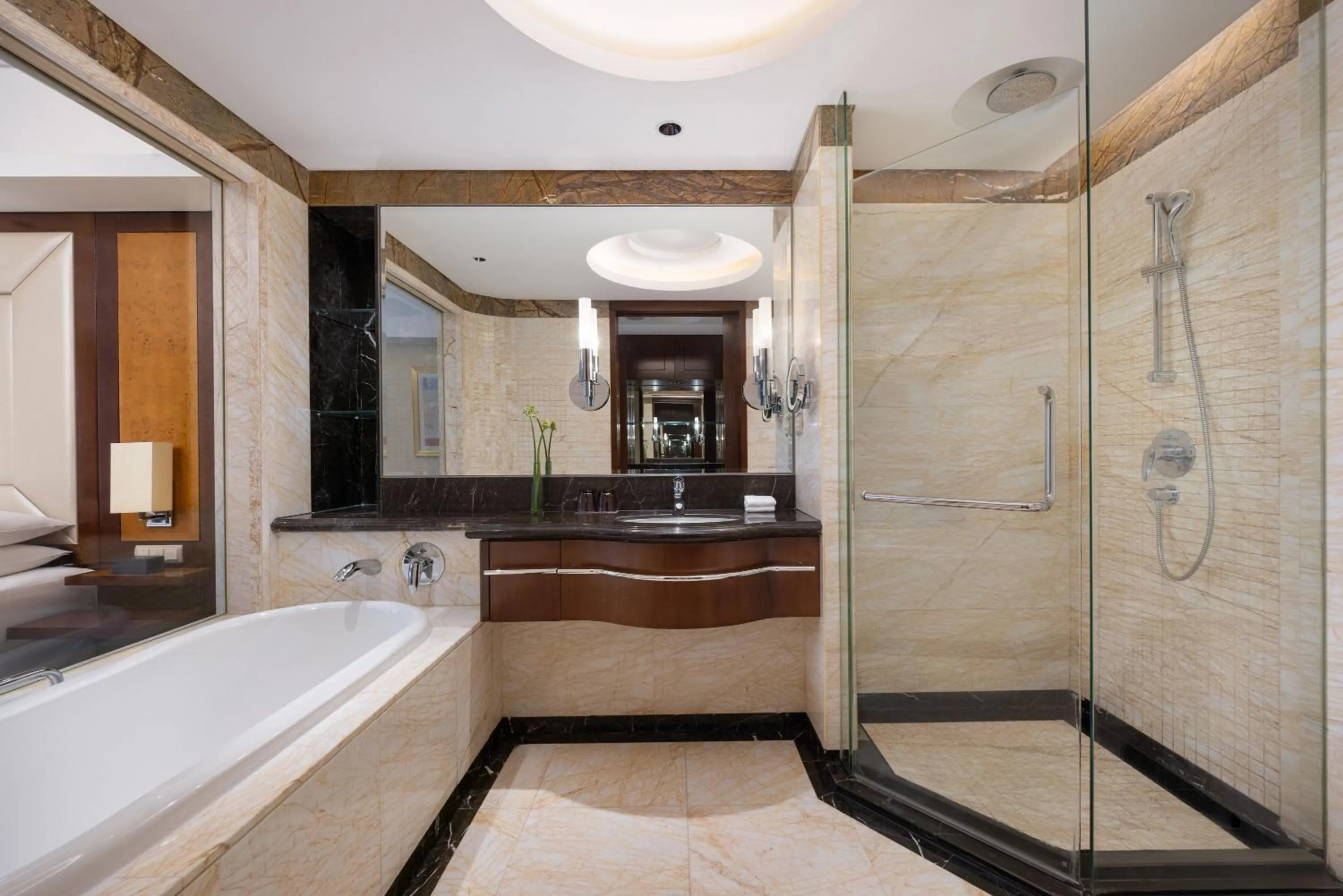 Bathroom in Sheraton Wenzhou Hotel