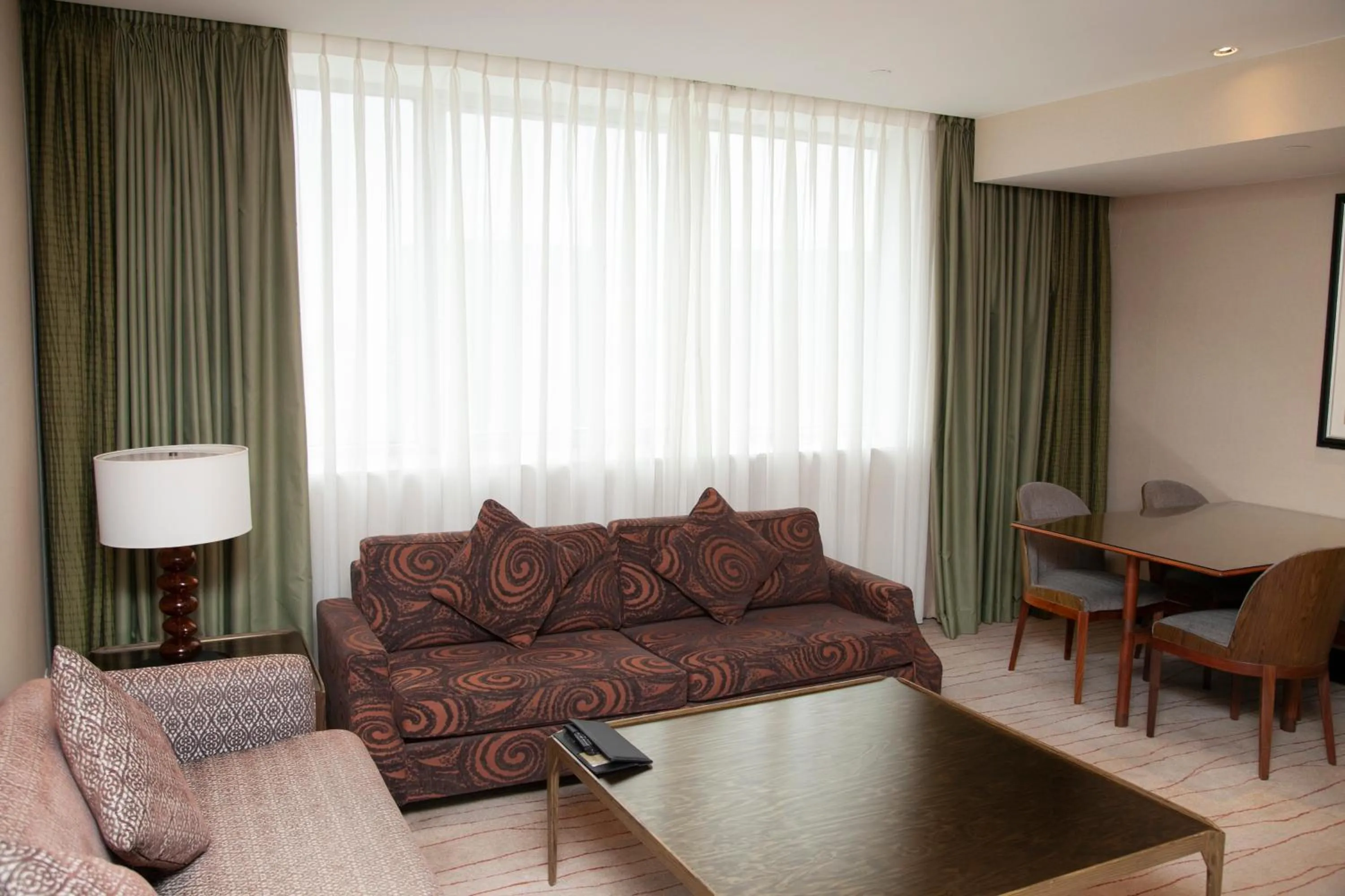 Property building in Four Points by Sheraton Shanghai, Daning