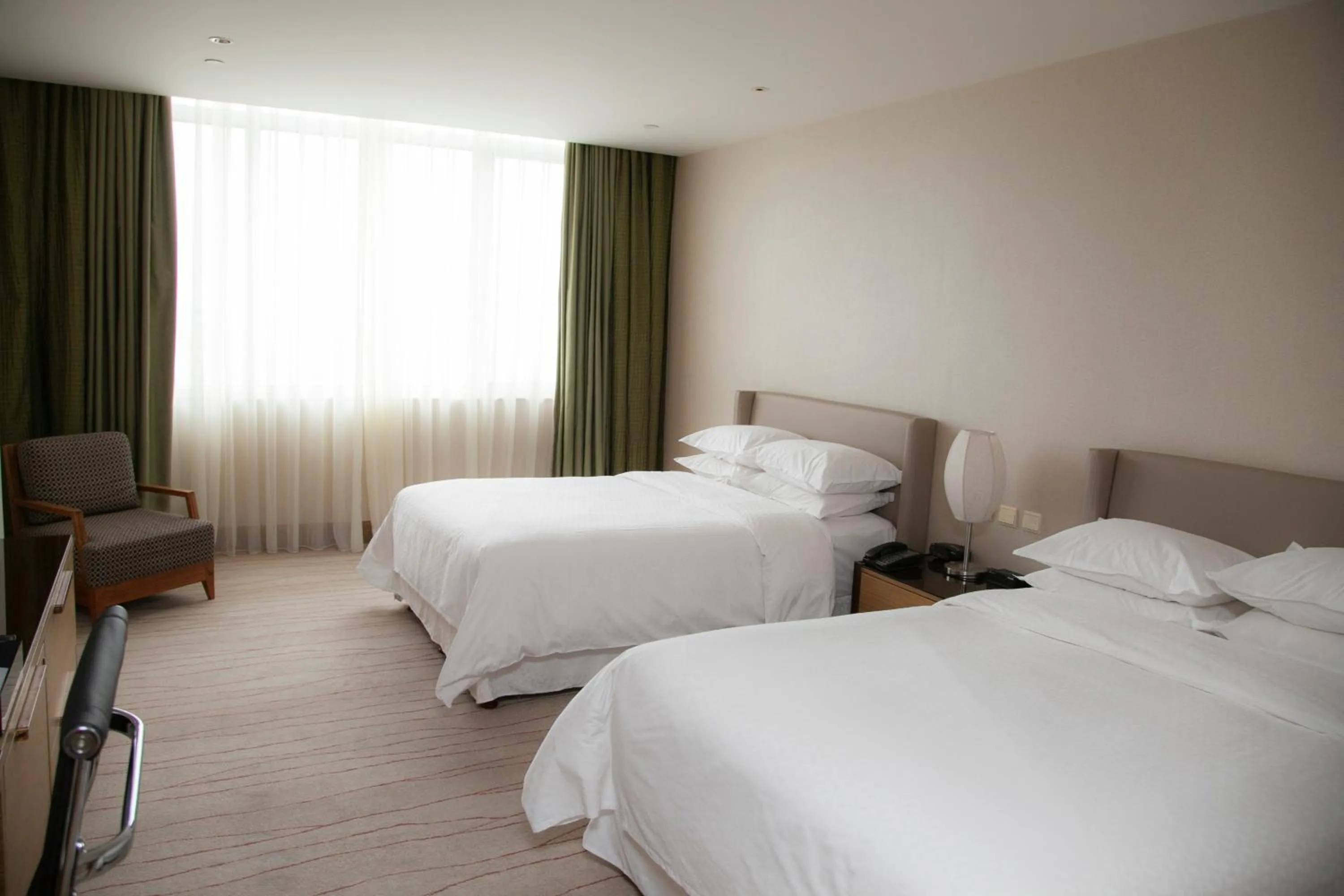 Property building, Bed in Four Points by Sheraton Shanghai, Daning