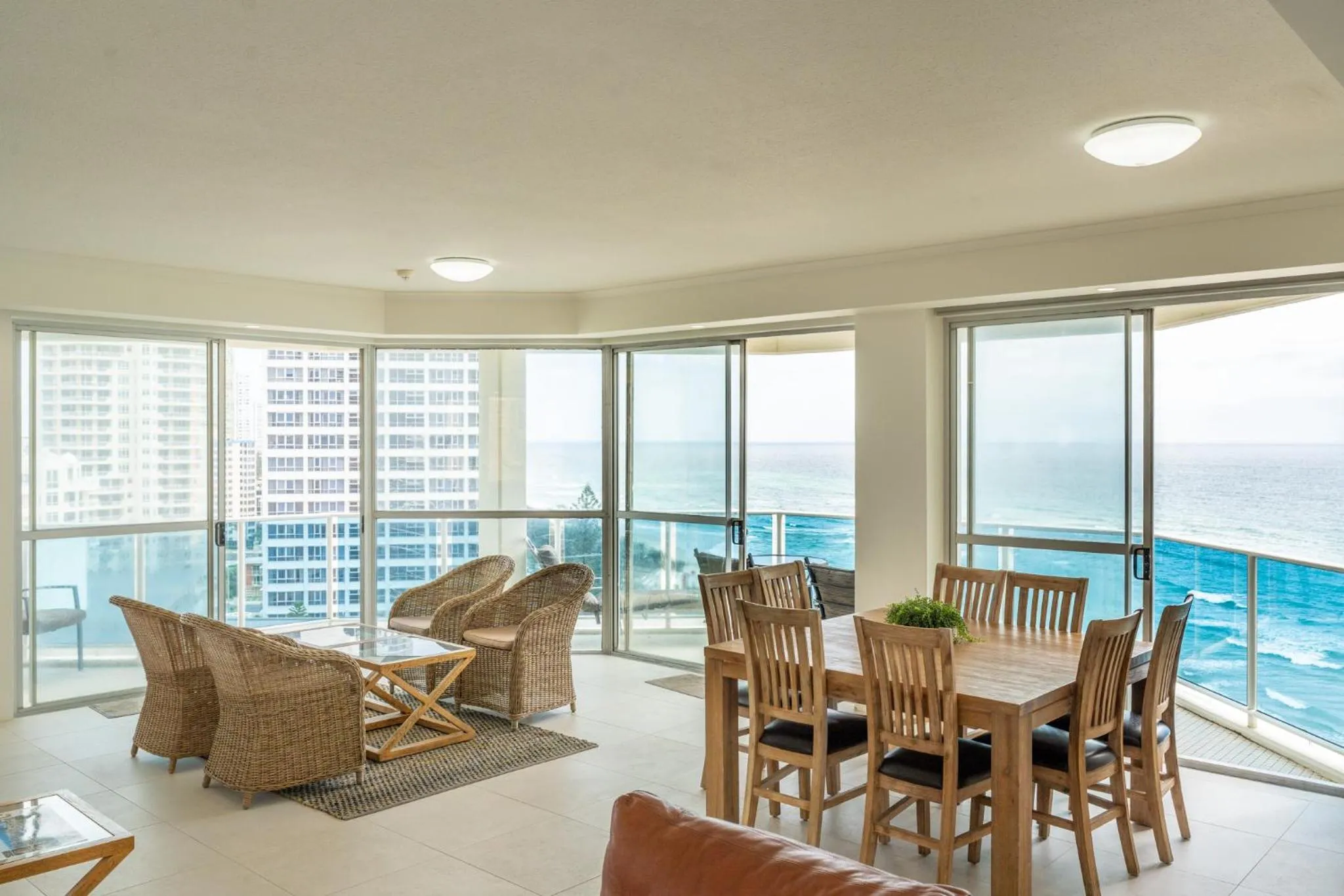 Living room in Grosvenor Beachfront Apartments Surfers Paradise