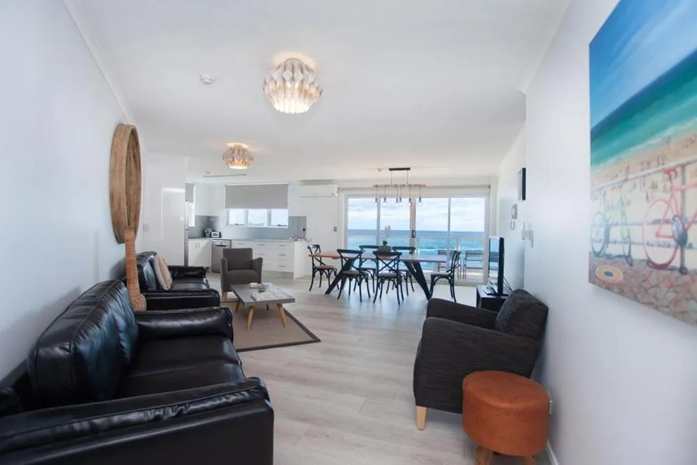 Living room in Grosvenor Beachfront Apartments Surfers Paradise