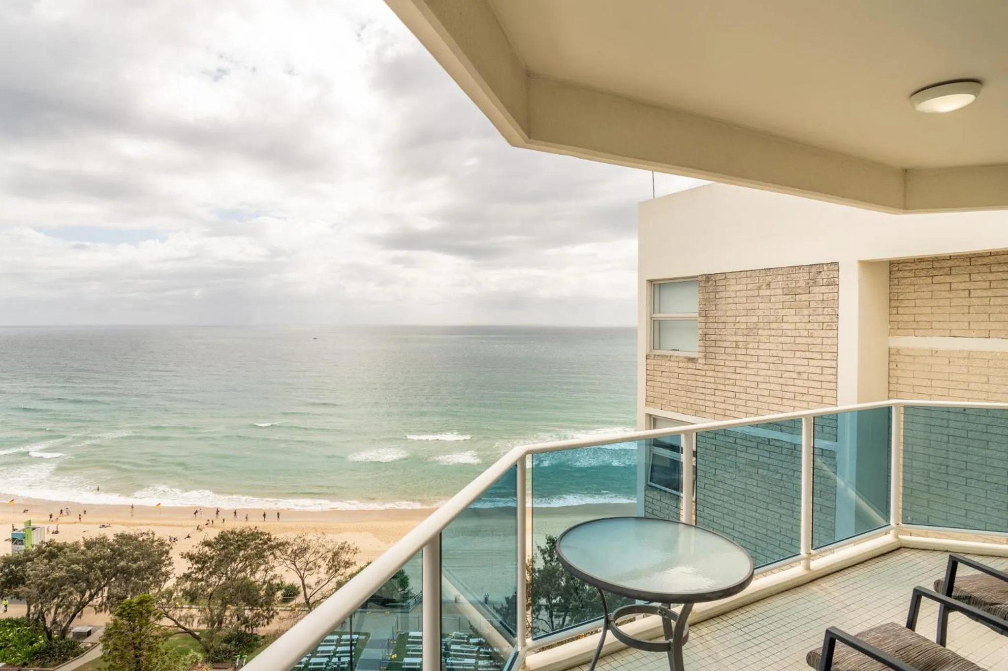 Balcony/Terrace in Grosvenor Beachfront Apartments Surfers Paradise