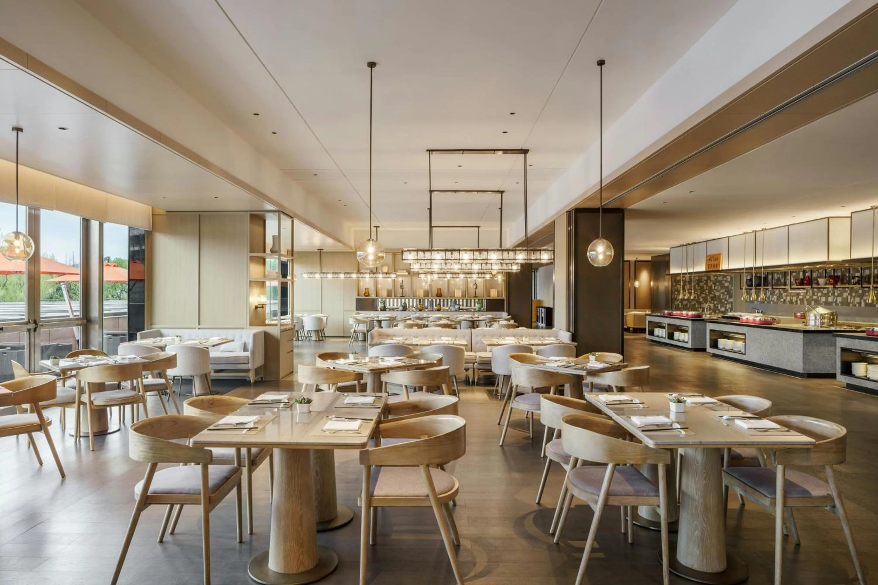 Restaurant/places to eat in Le Méridien Shanghai Sheshan