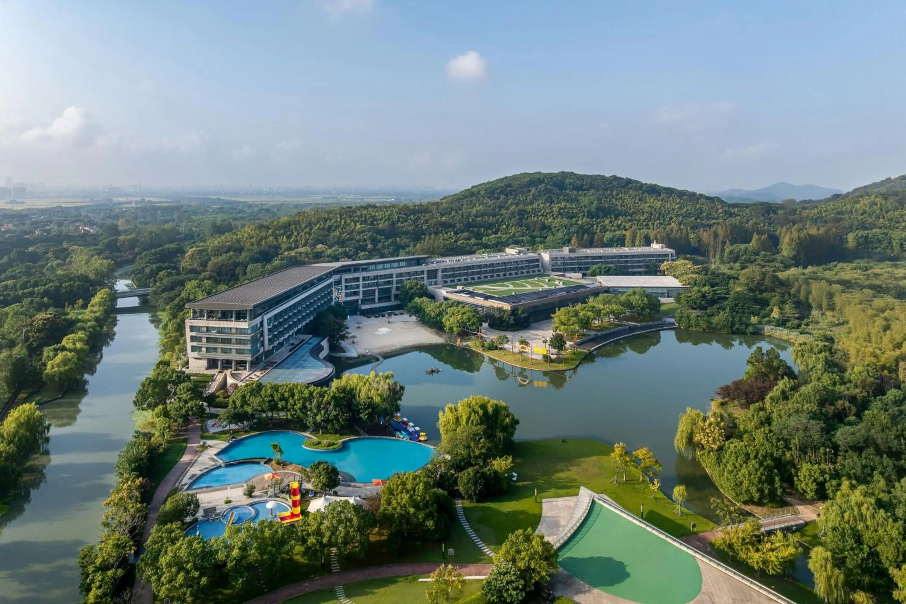 Property building in Le Méridien Shanghai Sheshan