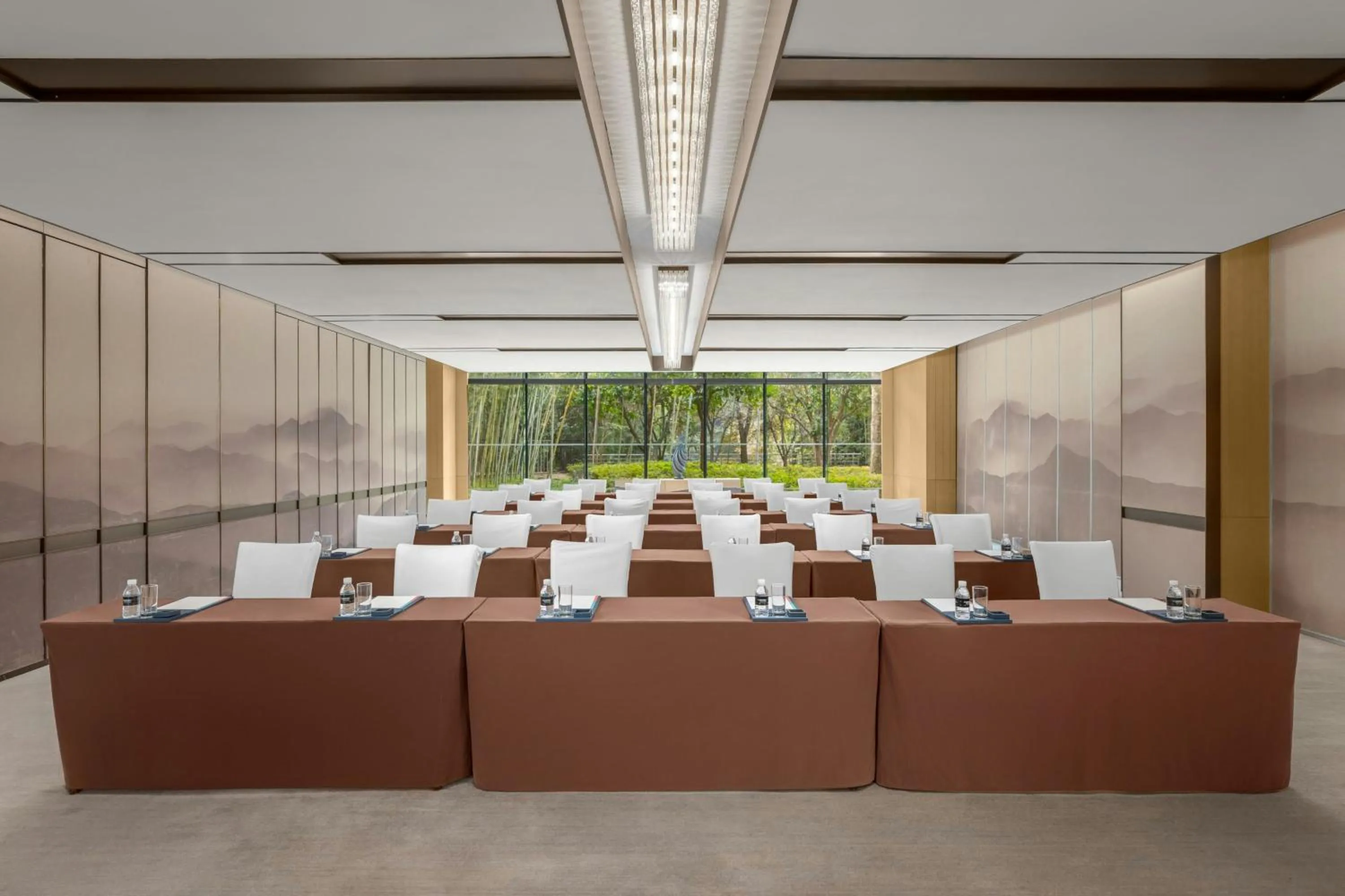 Meeting/conference room in Le Méridien Shanghai Sheshan