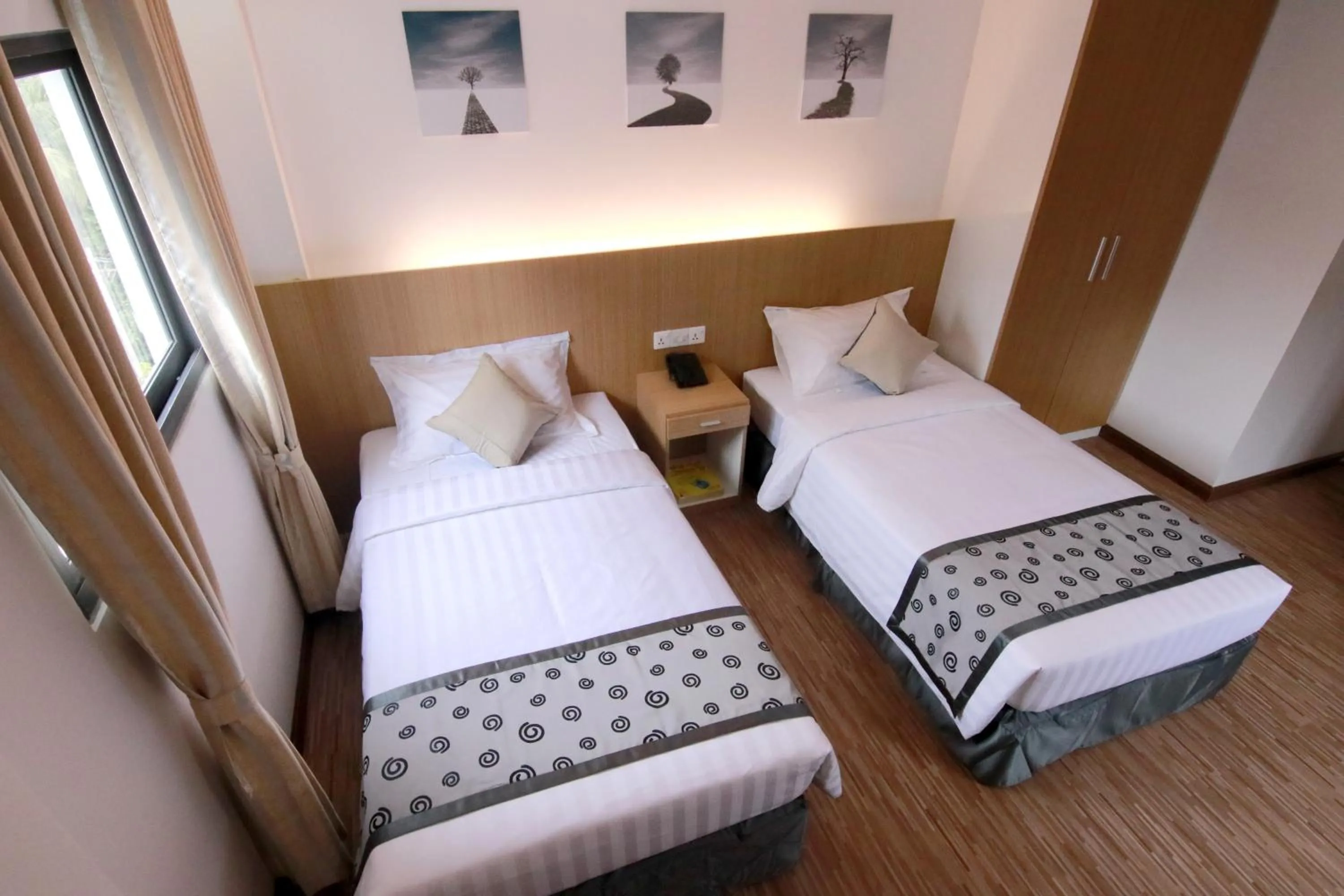 Bathroom in Botahtaung Hotel