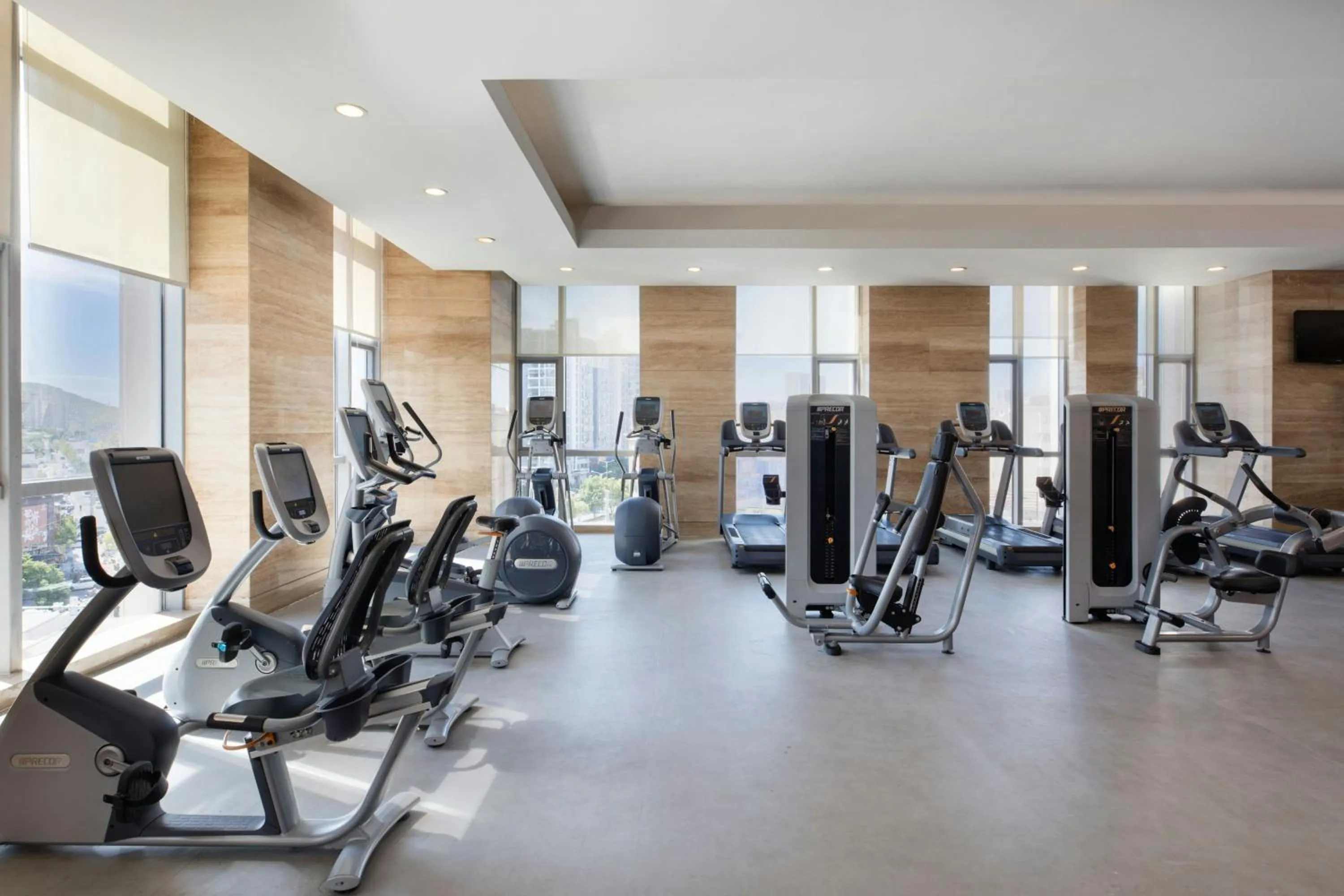 Fitness centre/facilities in Sheraton Zhenjiang Hotel