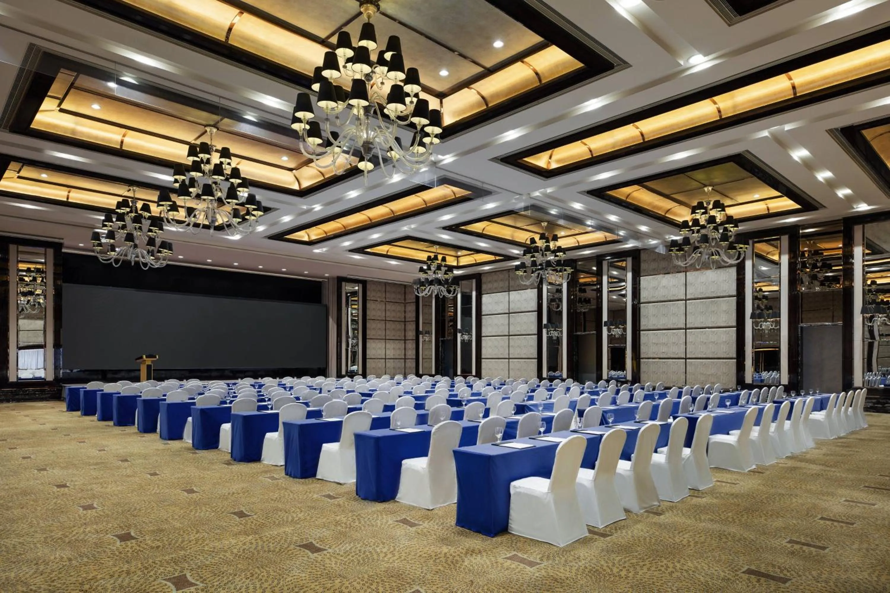 Meeting/conference room in Sheraton Zhongshan Hotel
