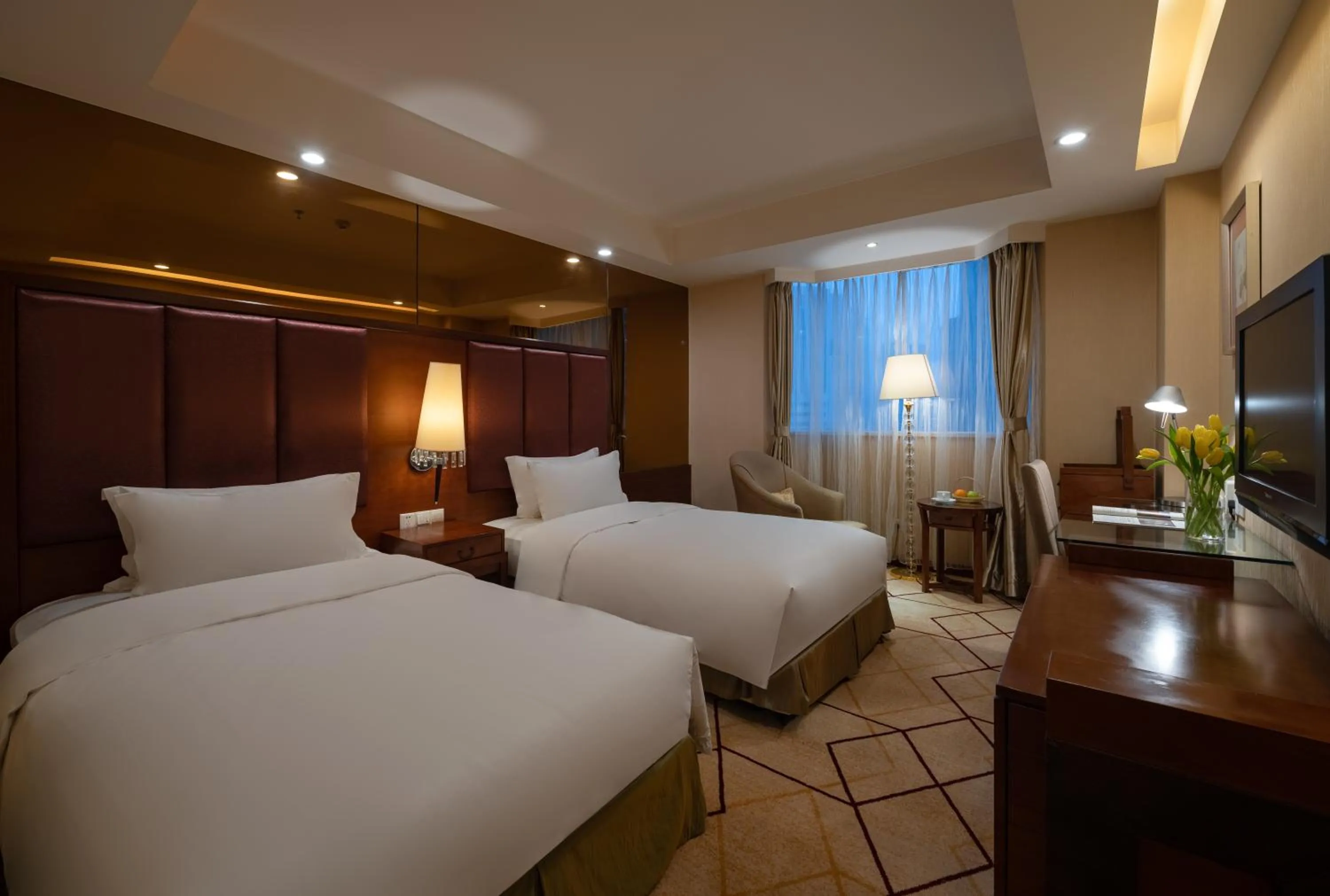 Bed in Chengdu Tianfu Sunshine Hotel