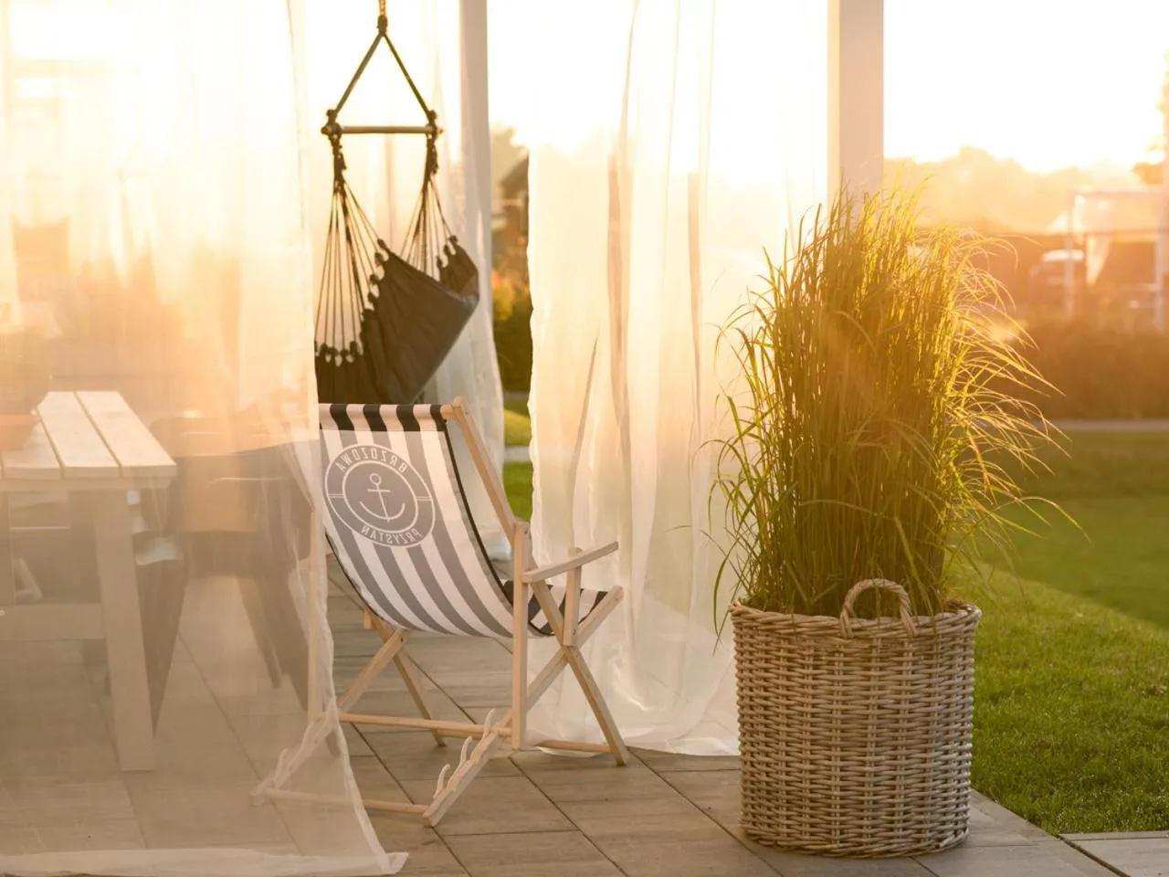 Day in KOMFORTOWE DOMKI Brzozowa Przystań nad morzem we Władysławowie