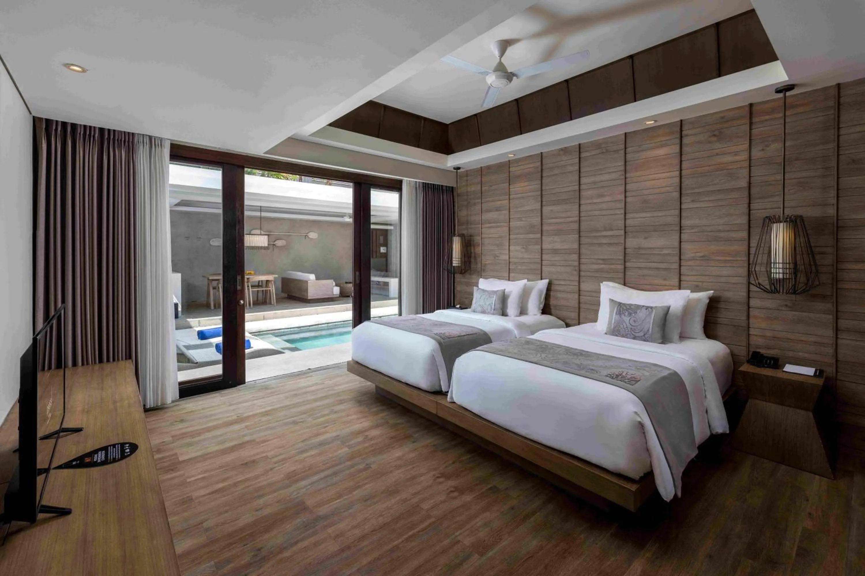 Bed in Cross Bali Breakers