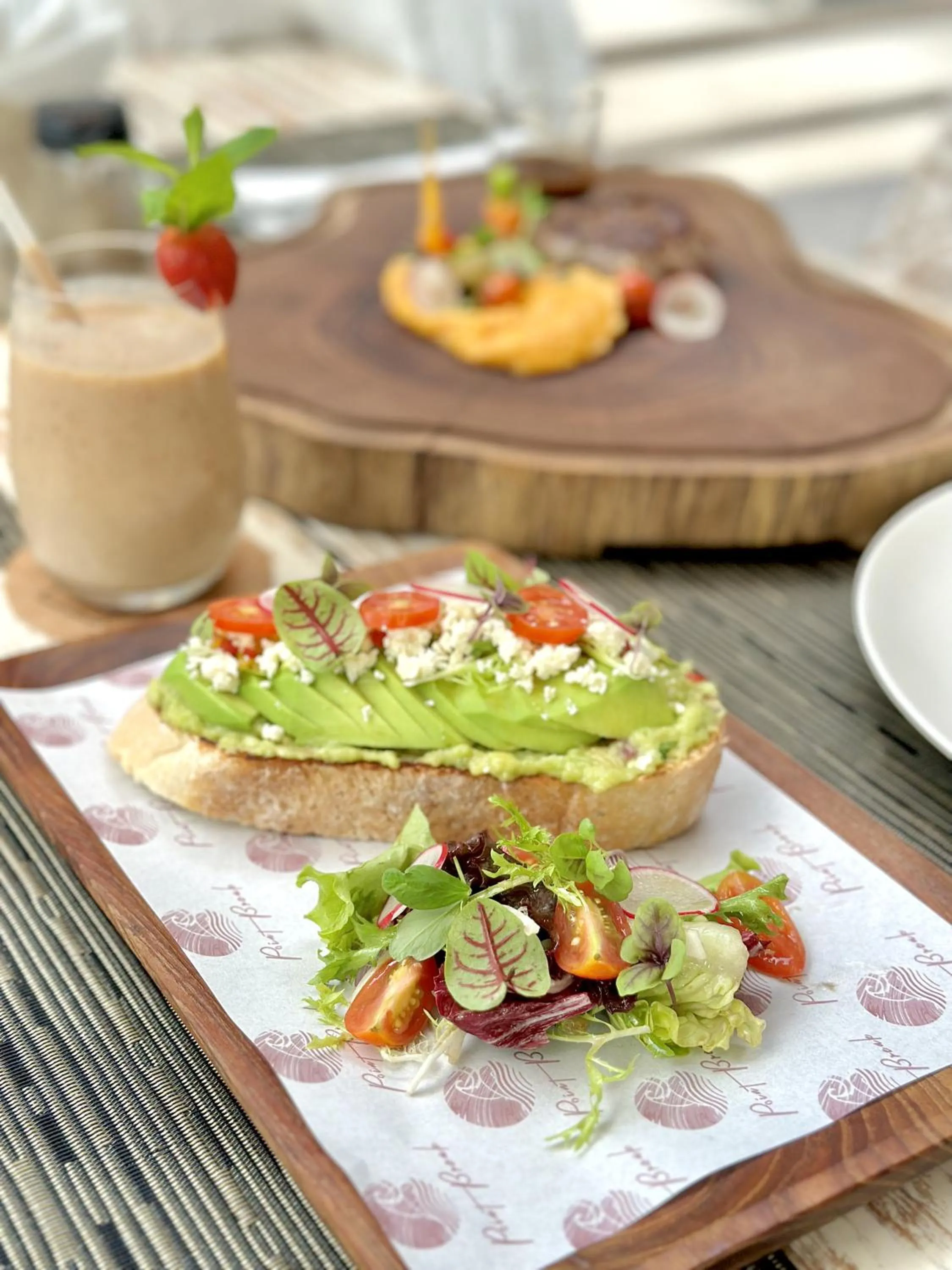 Breakfast in Cross Bali Breakers