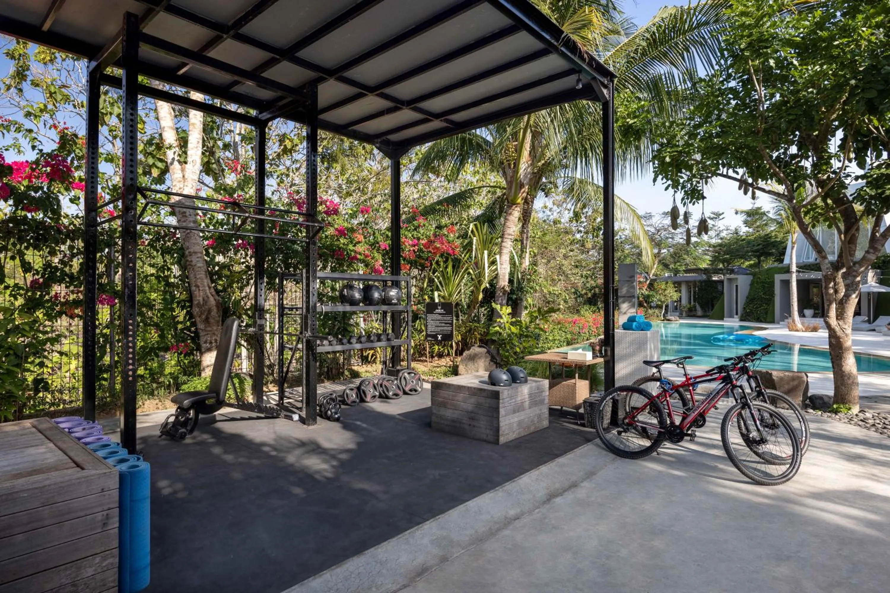 Fitness centre/facilities in Cross Bali Breakers