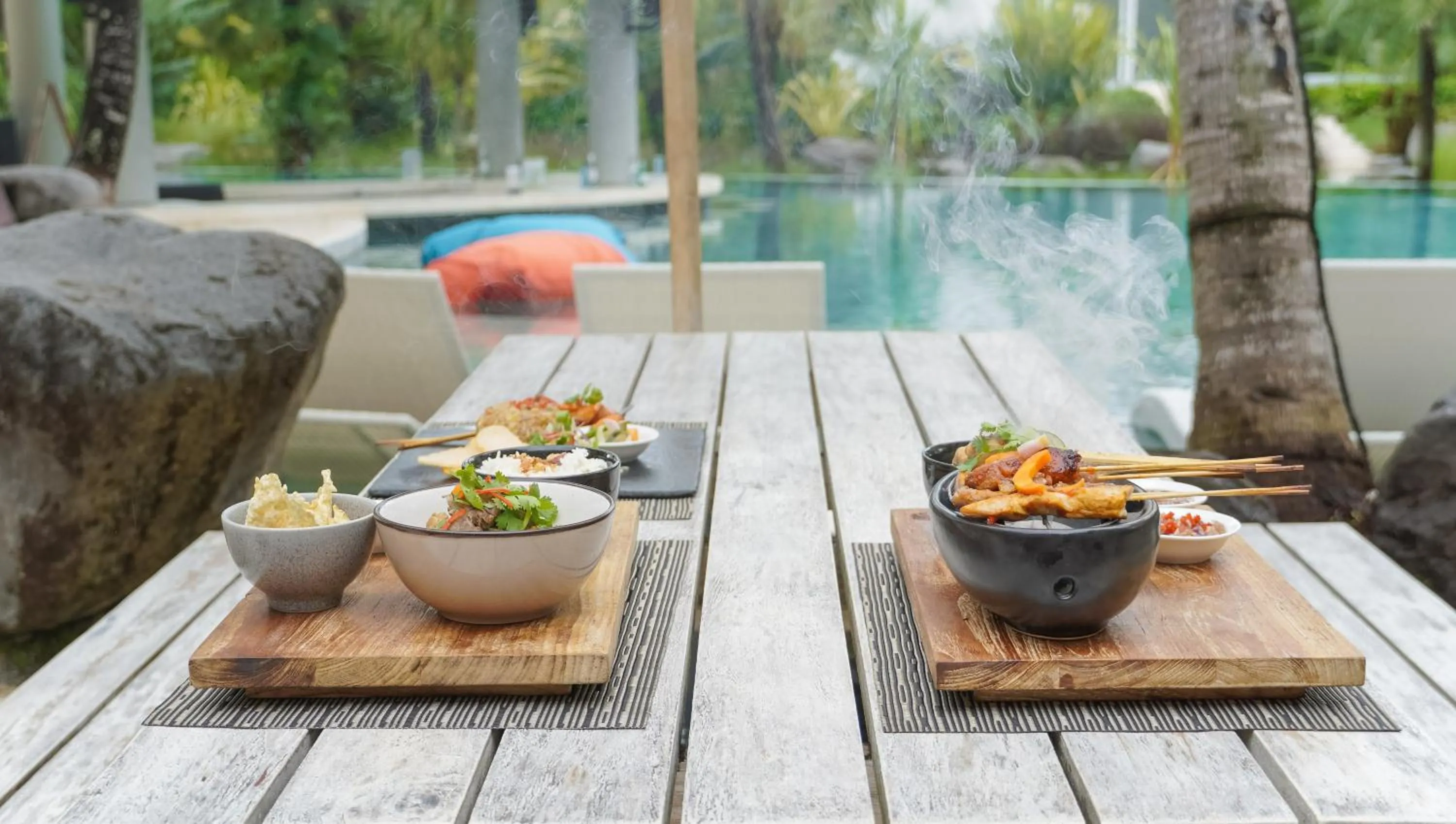 Food in Cross Bali Breakers