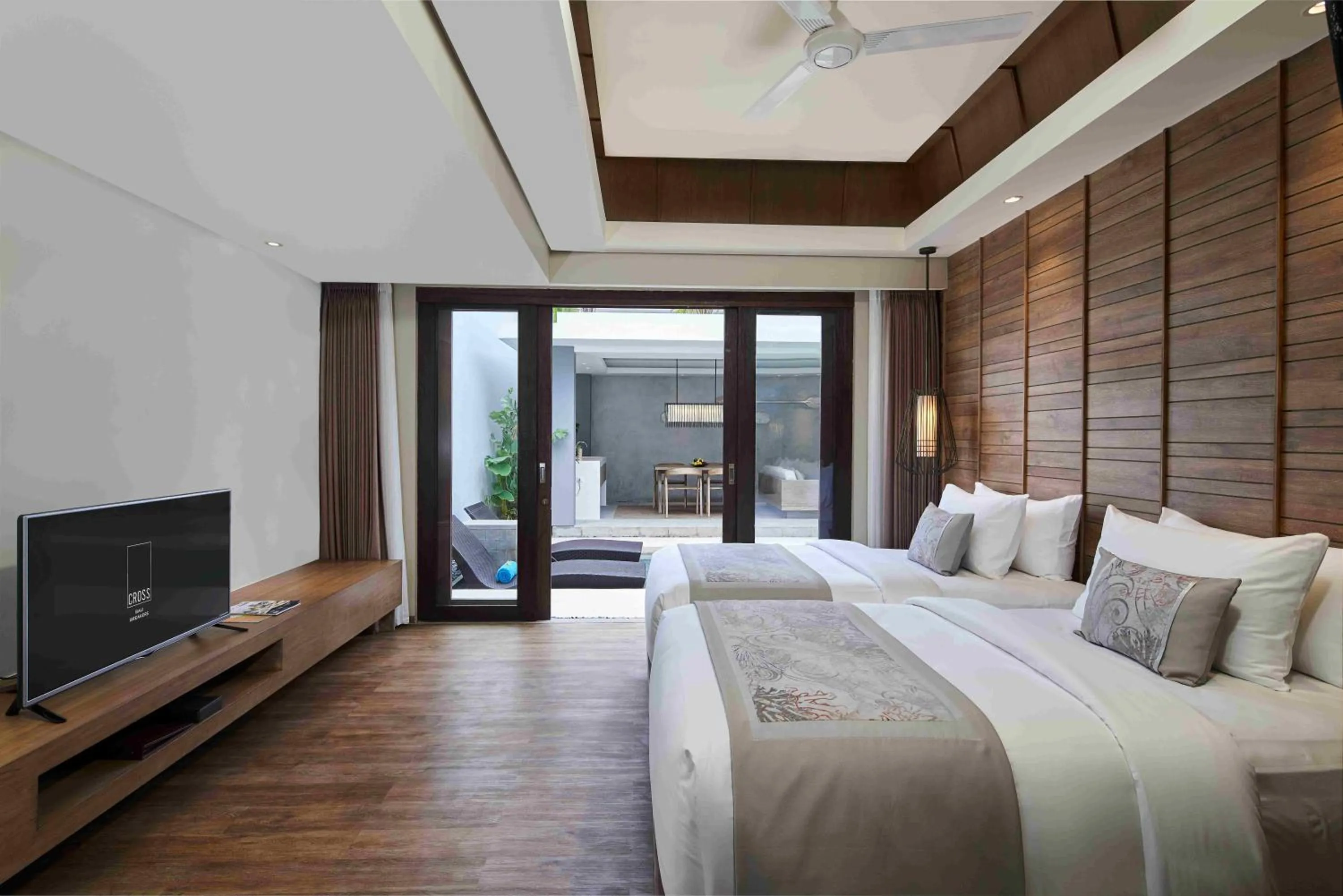 Bed in Cross Bali Breakers