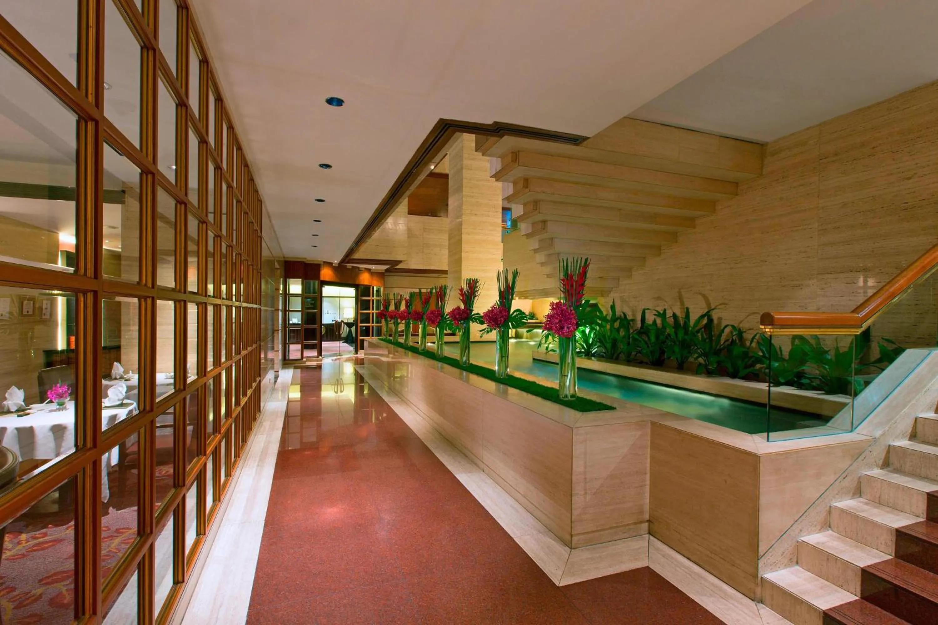 Restaurant/places to eat in Sheraton Towers Singapore Hotel