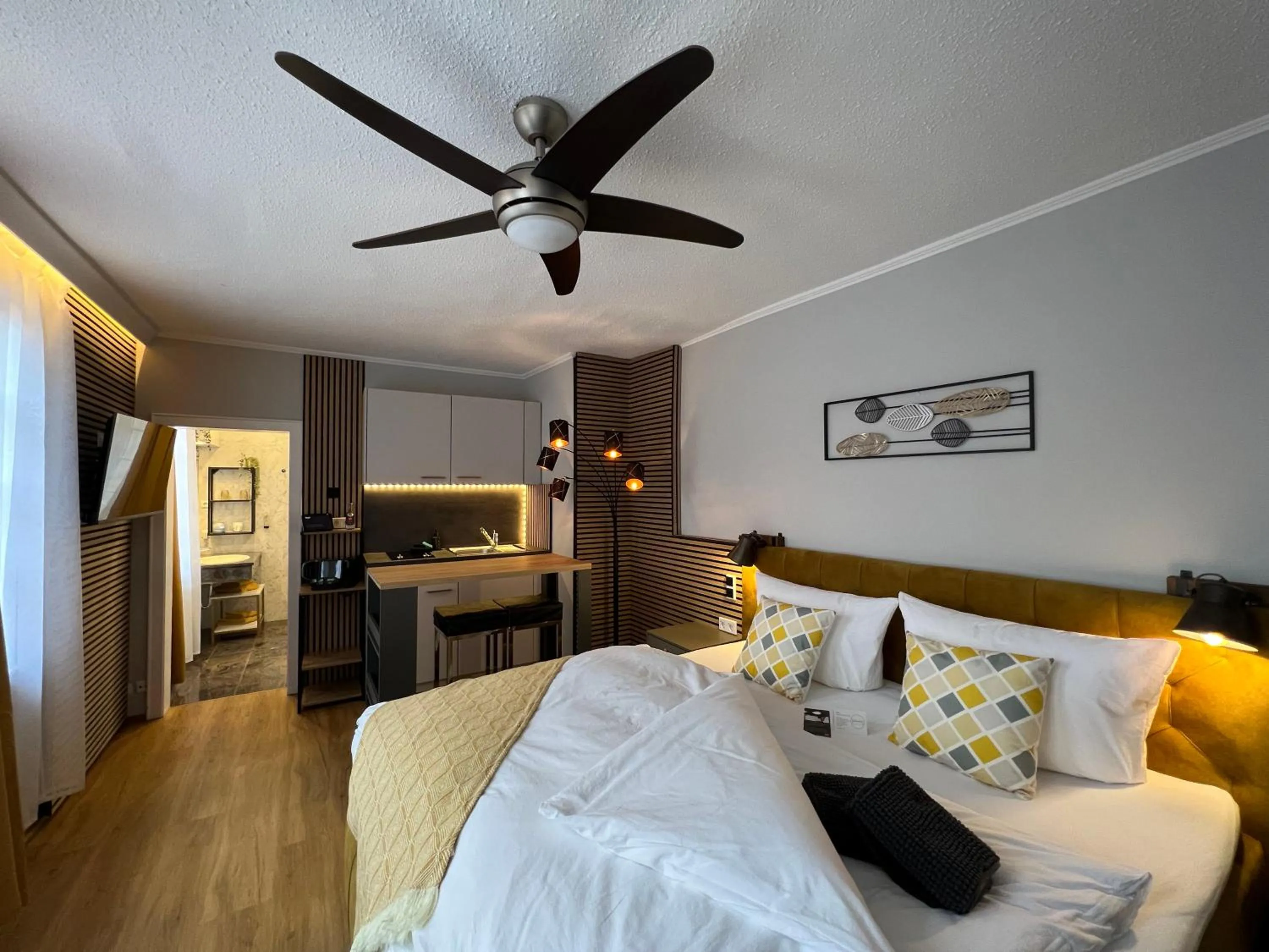 Bedroom, Bed in MY HOME Hotel Lamm Rottweil "Smart Home"