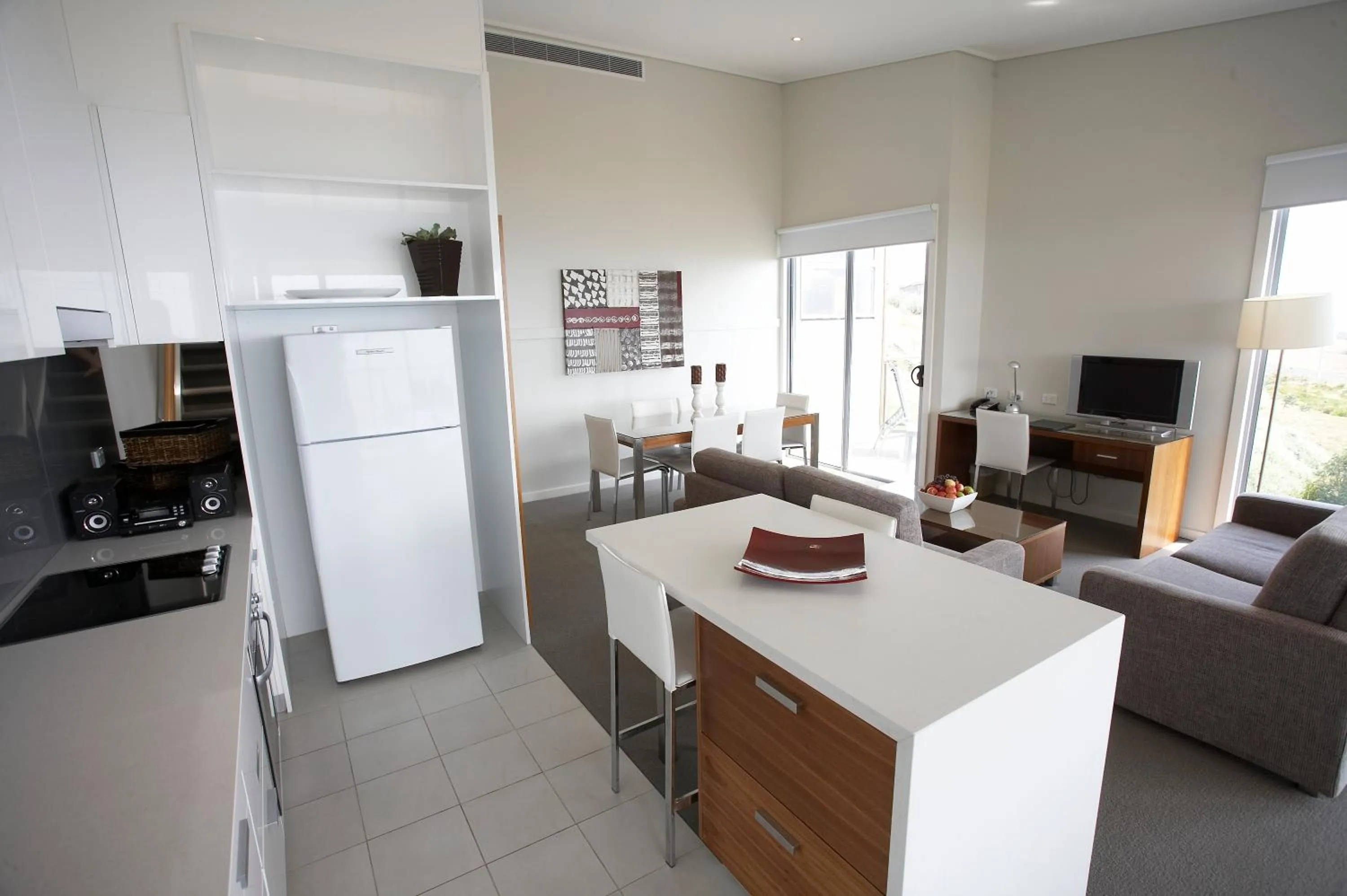 Kitchen or kitchenette in Silverwater Resort Phillip Island