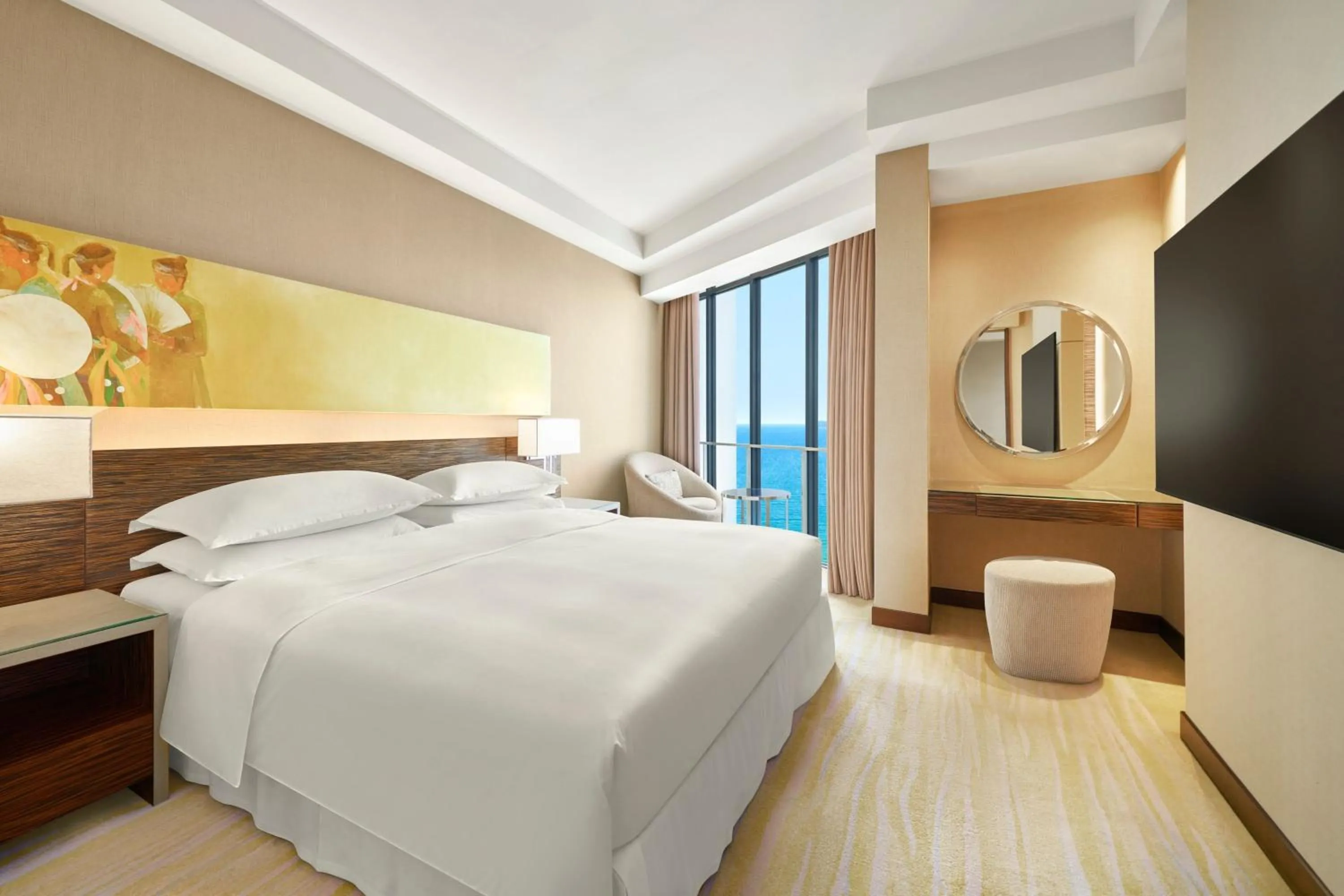 Bedroom, Bed in Sheraton Nha Trang Hotel & Spa