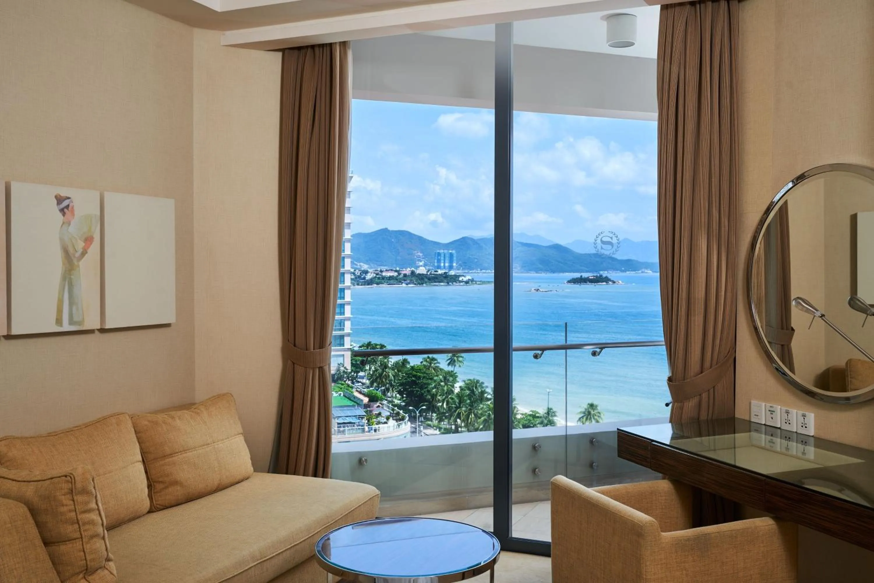 Photo of the whole room in Sheraton Nha Trang Hotel & Spa