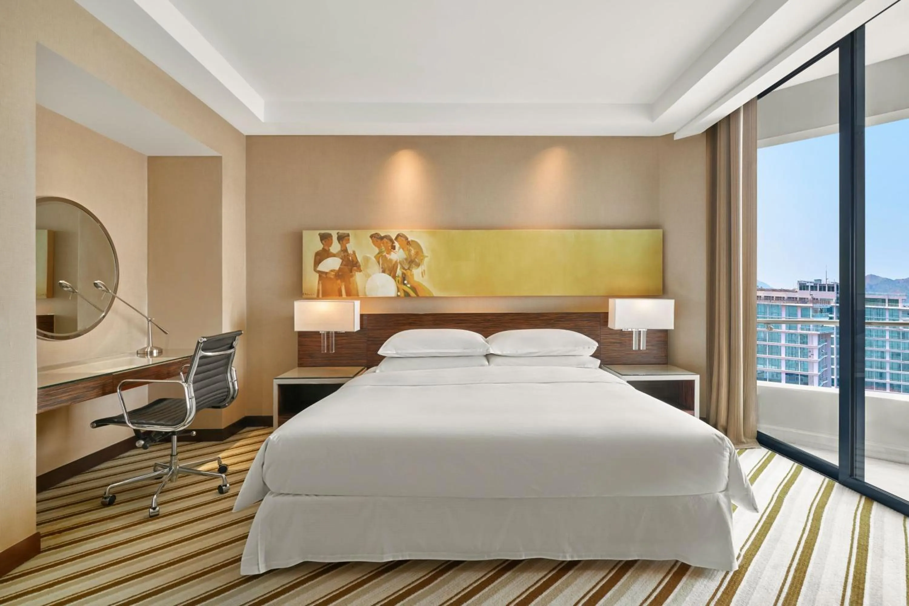 Bedroom, Bed in Sheraton Nha Trang Hotel & Spa