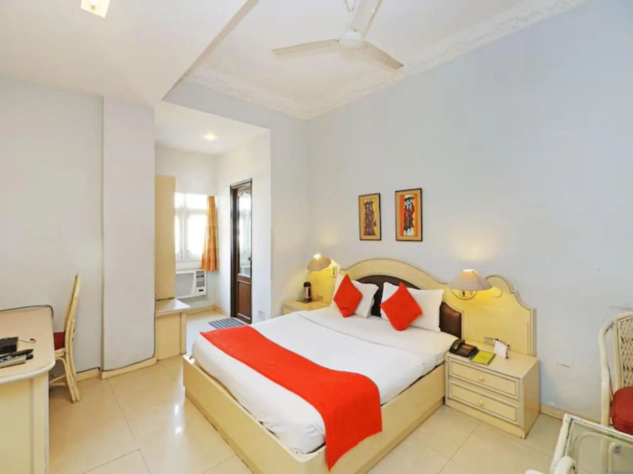 Photo of the whole room, Bed in Park Palace Hotel