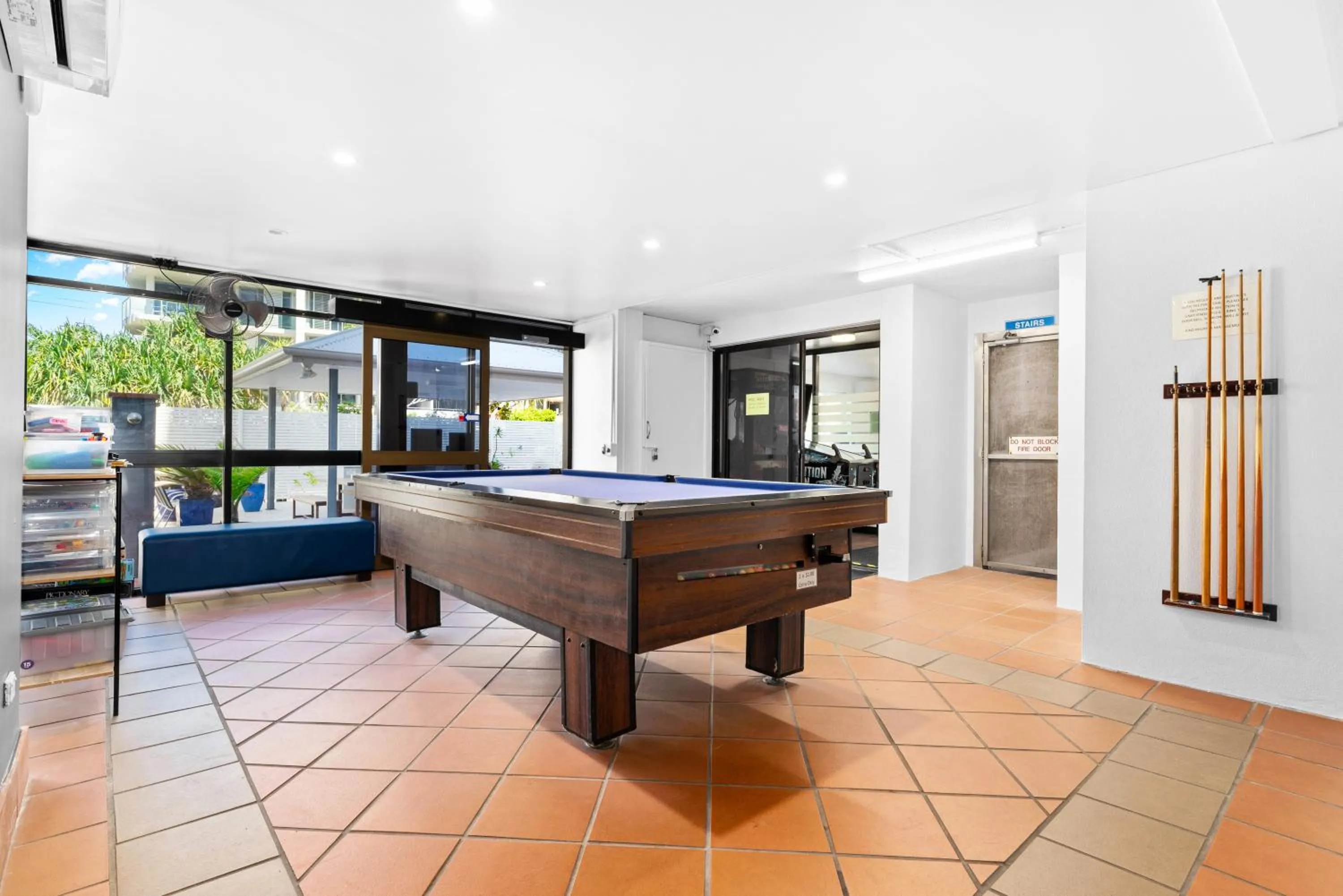 Billiard in Windward Apartments