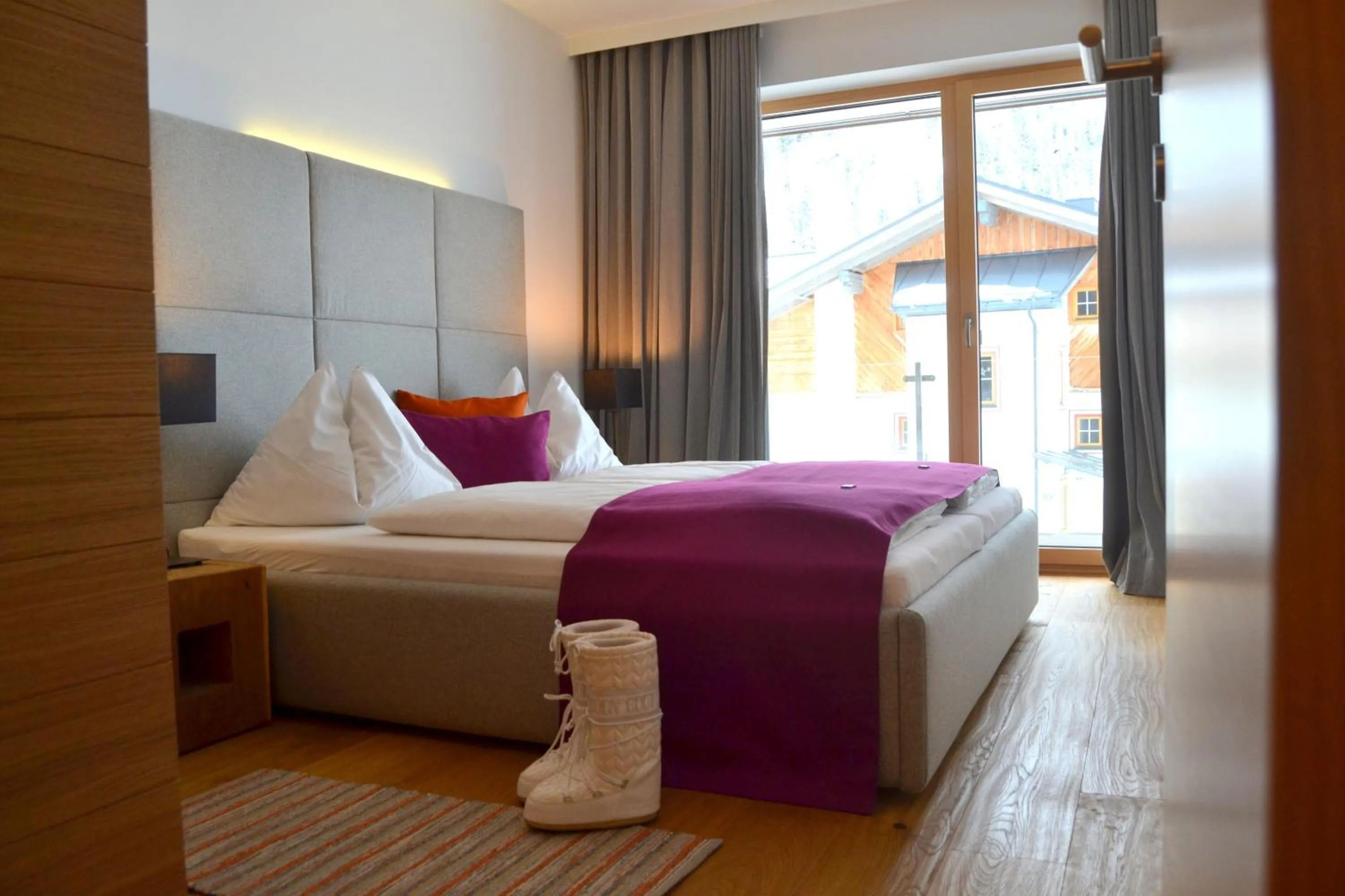 Photo of the whole room, Bed in Mountain Vita