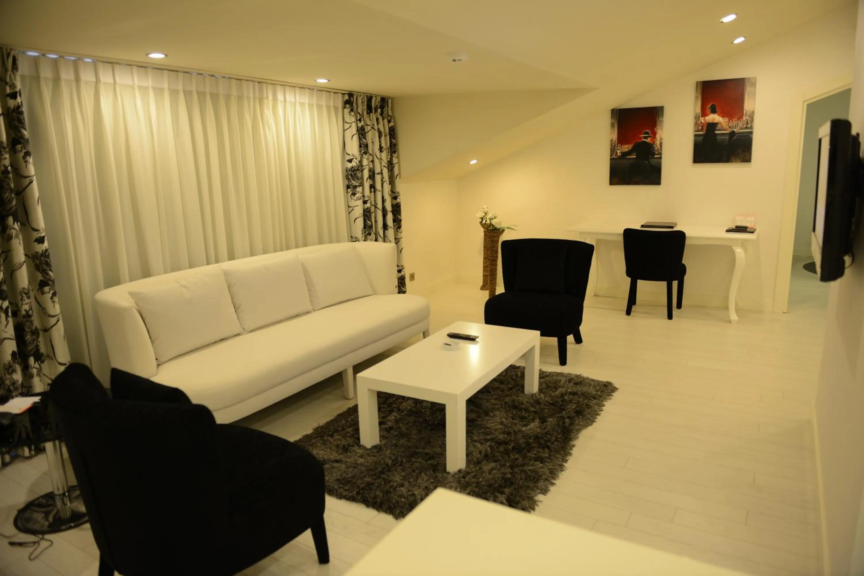 Decorative detail in Adana Plaza Hotel