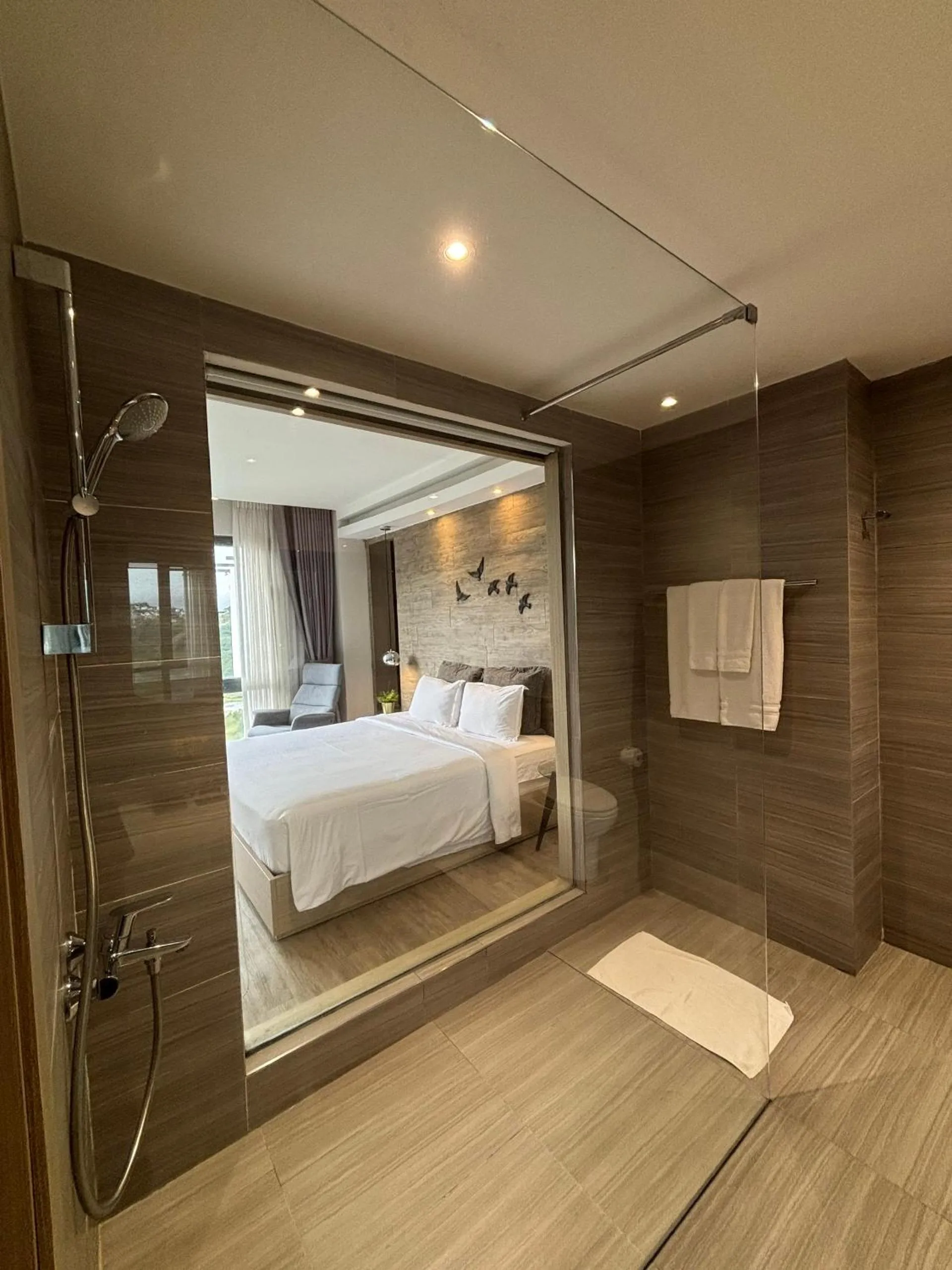 Bed in The Luxe Da Lat