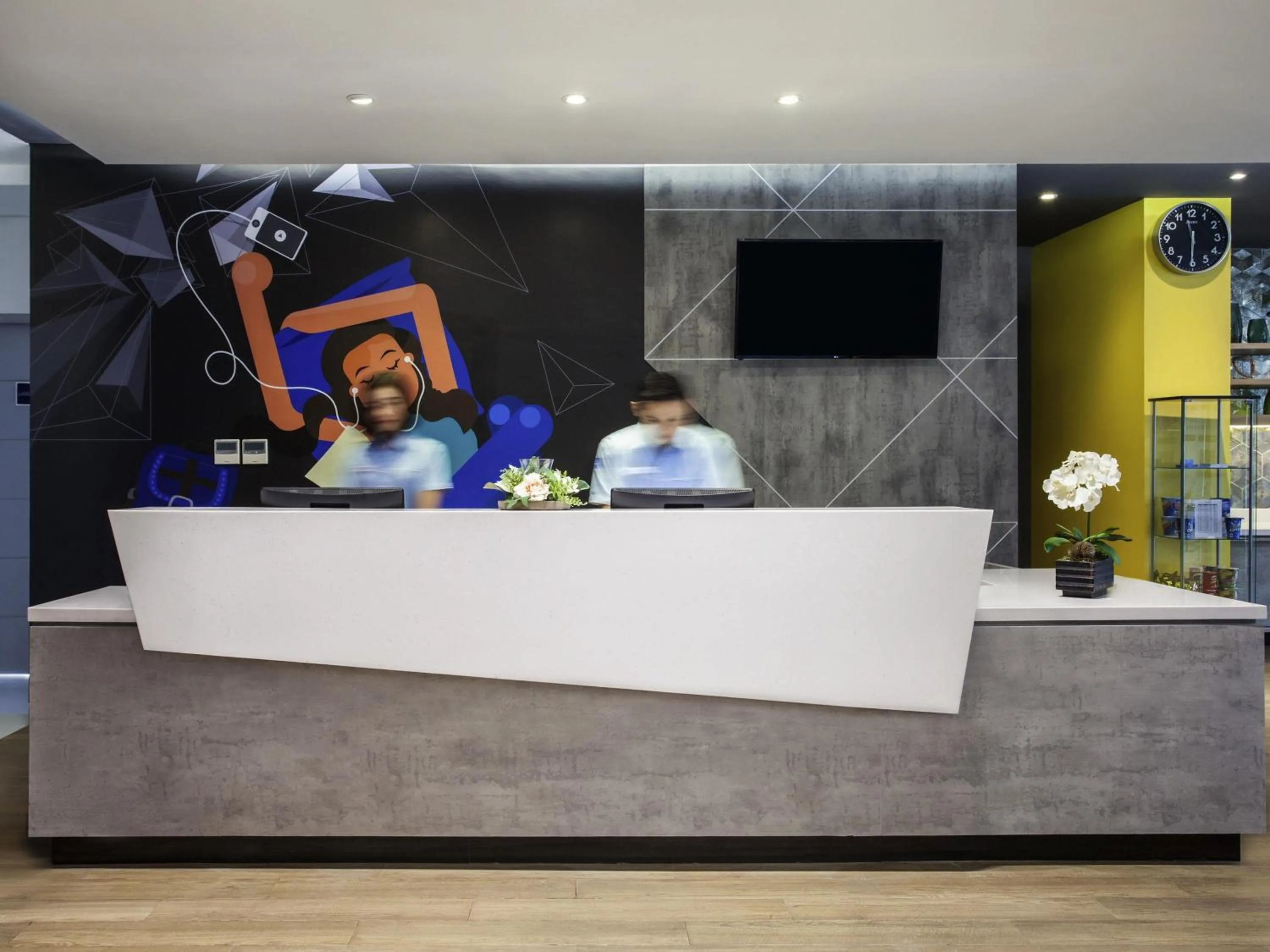 Property building in ibis budget Surabaya Diponegoro