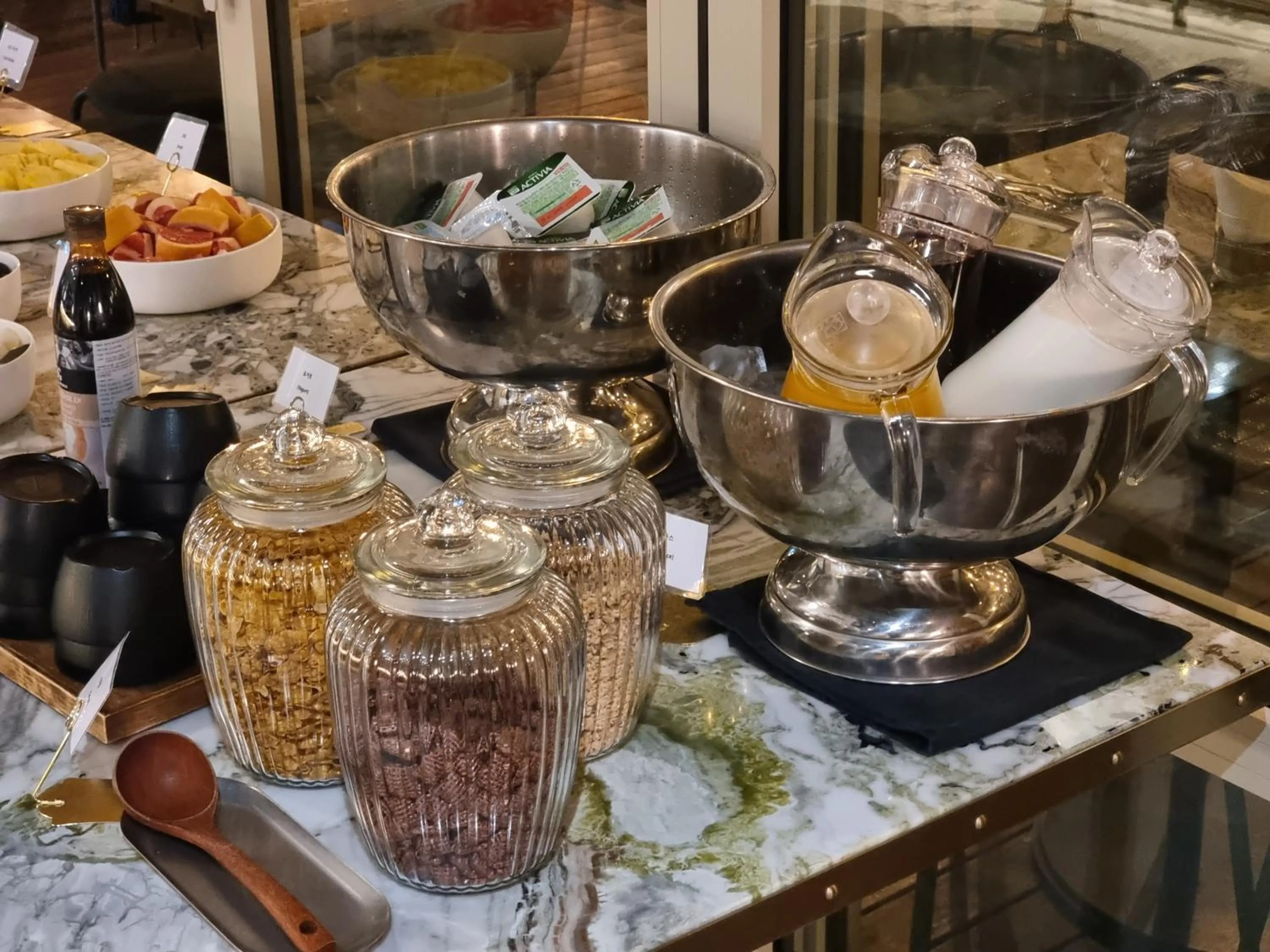 Breakfast in Hotel Crescendo Seoul