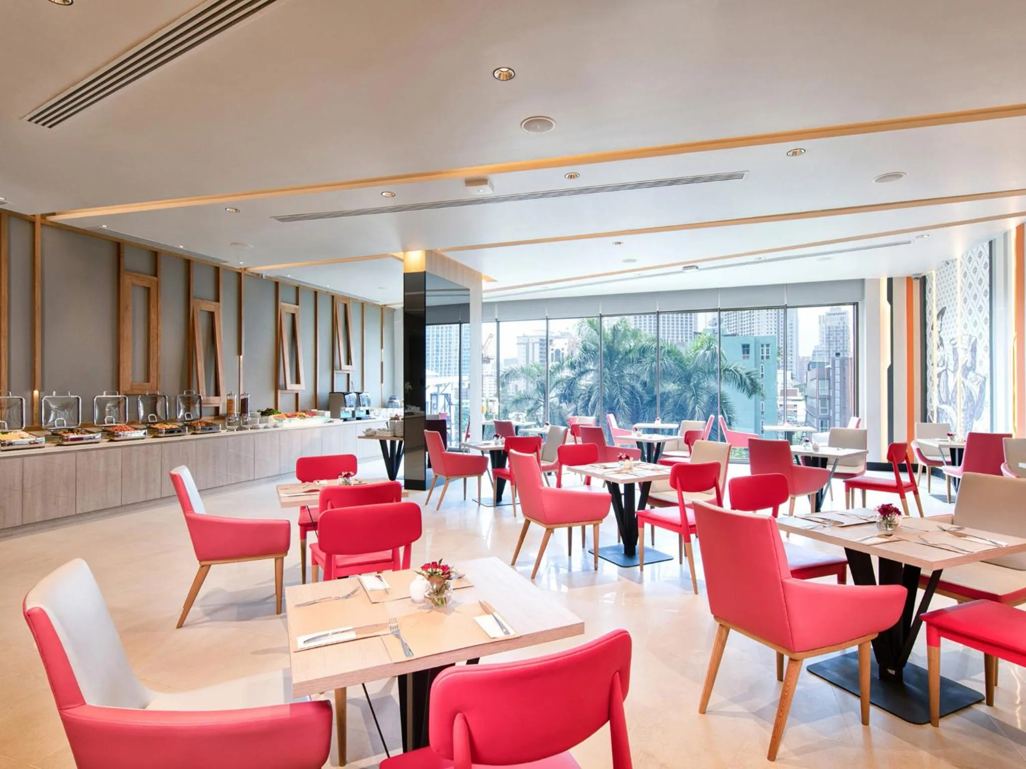 Restaurant/places to eat in ibis Styles Bangkok Sukhumvit 4
