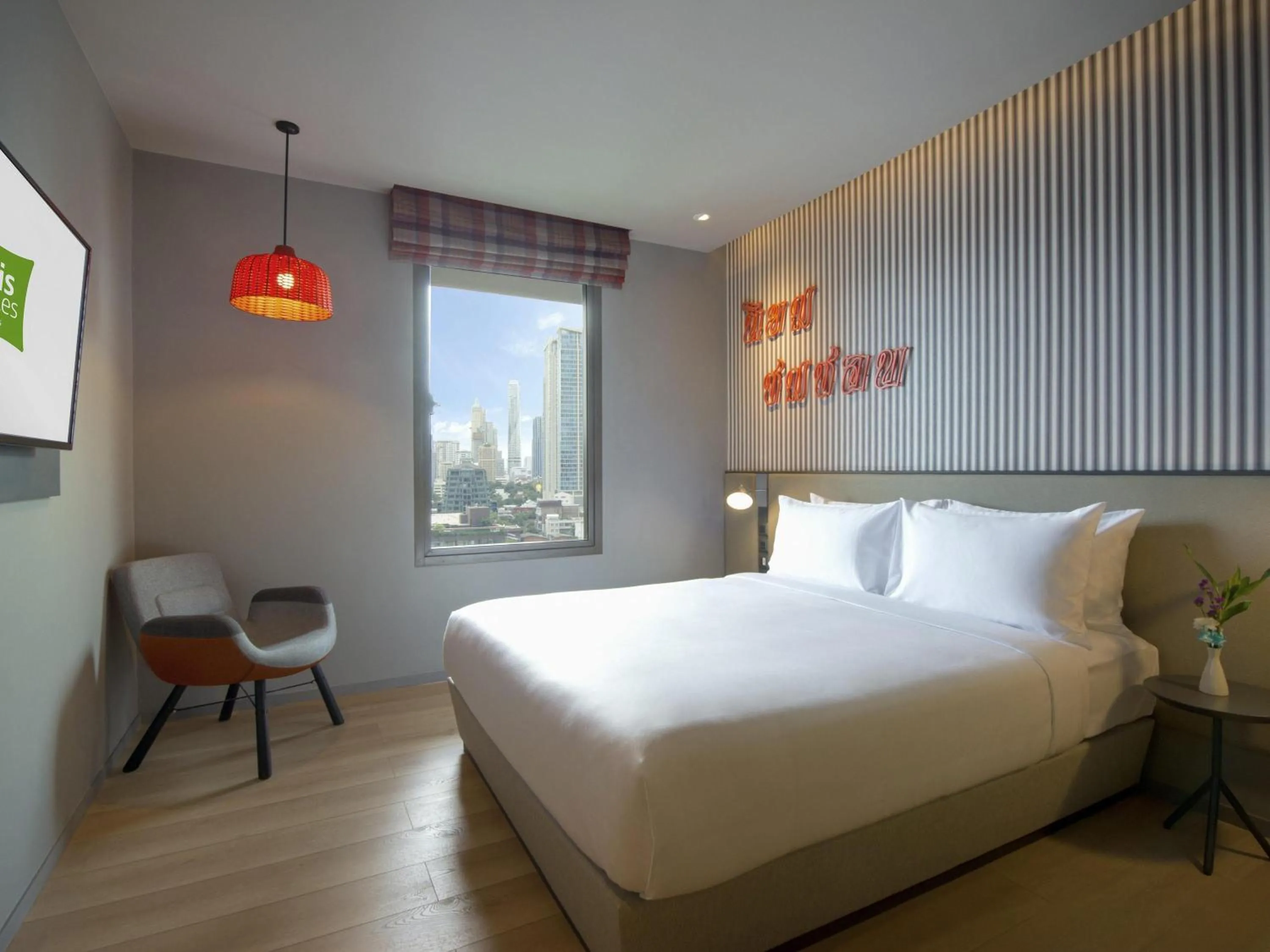 Bedroom, Bed in ibis Styles Bangkok Sukhumvit 4