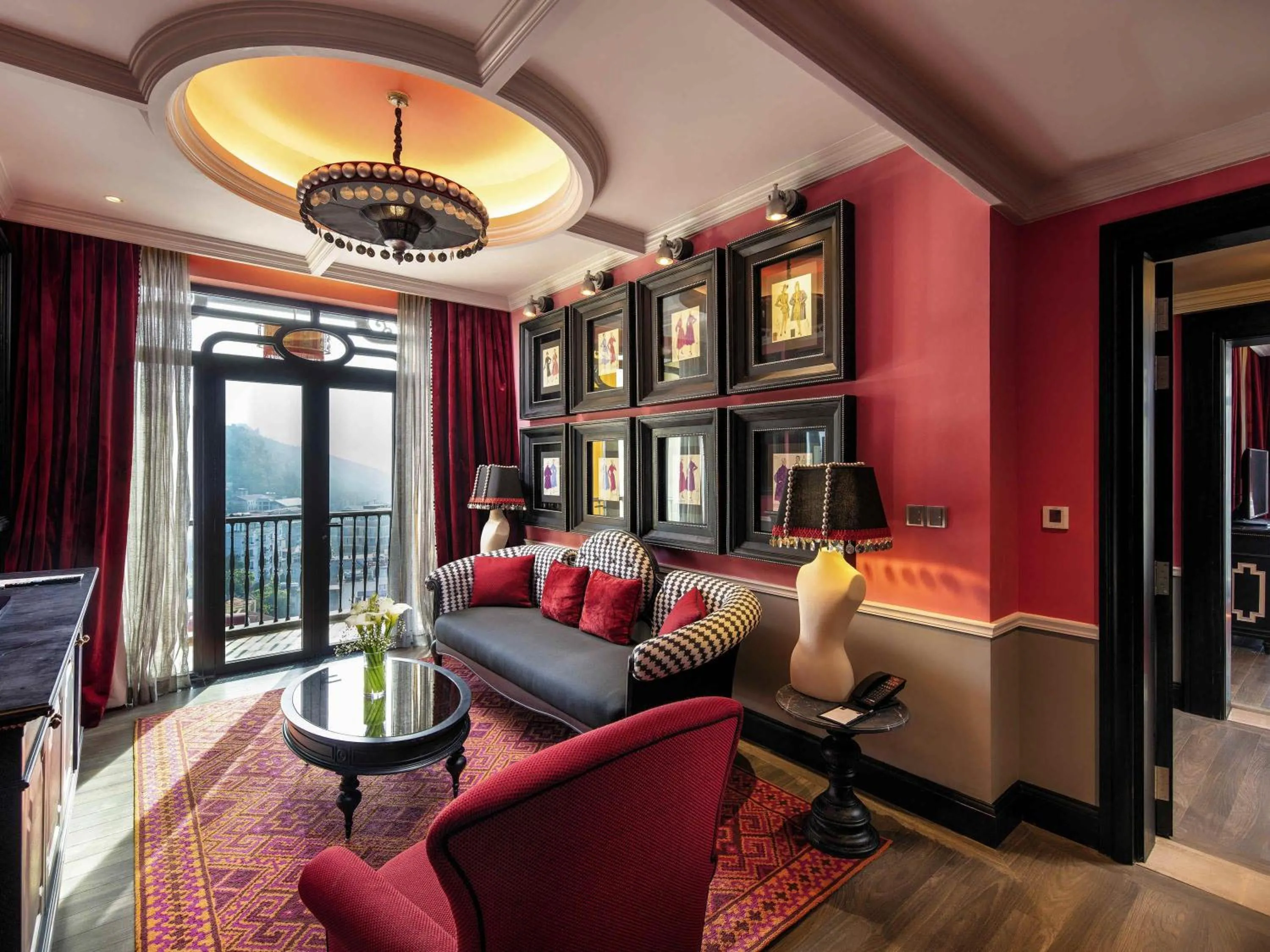 Bedroom in Hotel de la Coupole - MGallery