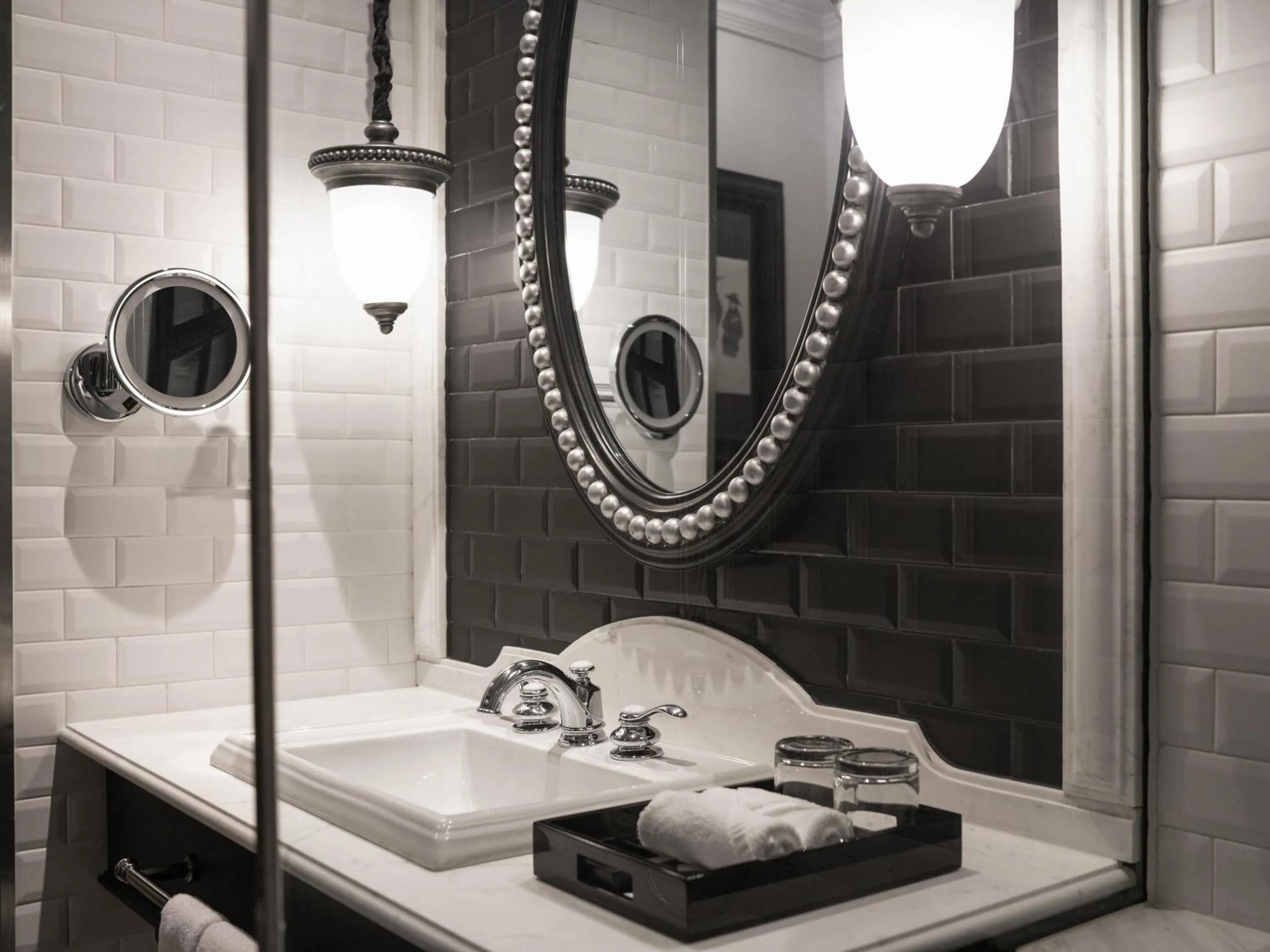 Bedroom in Hotel de la Coupole - MGallery