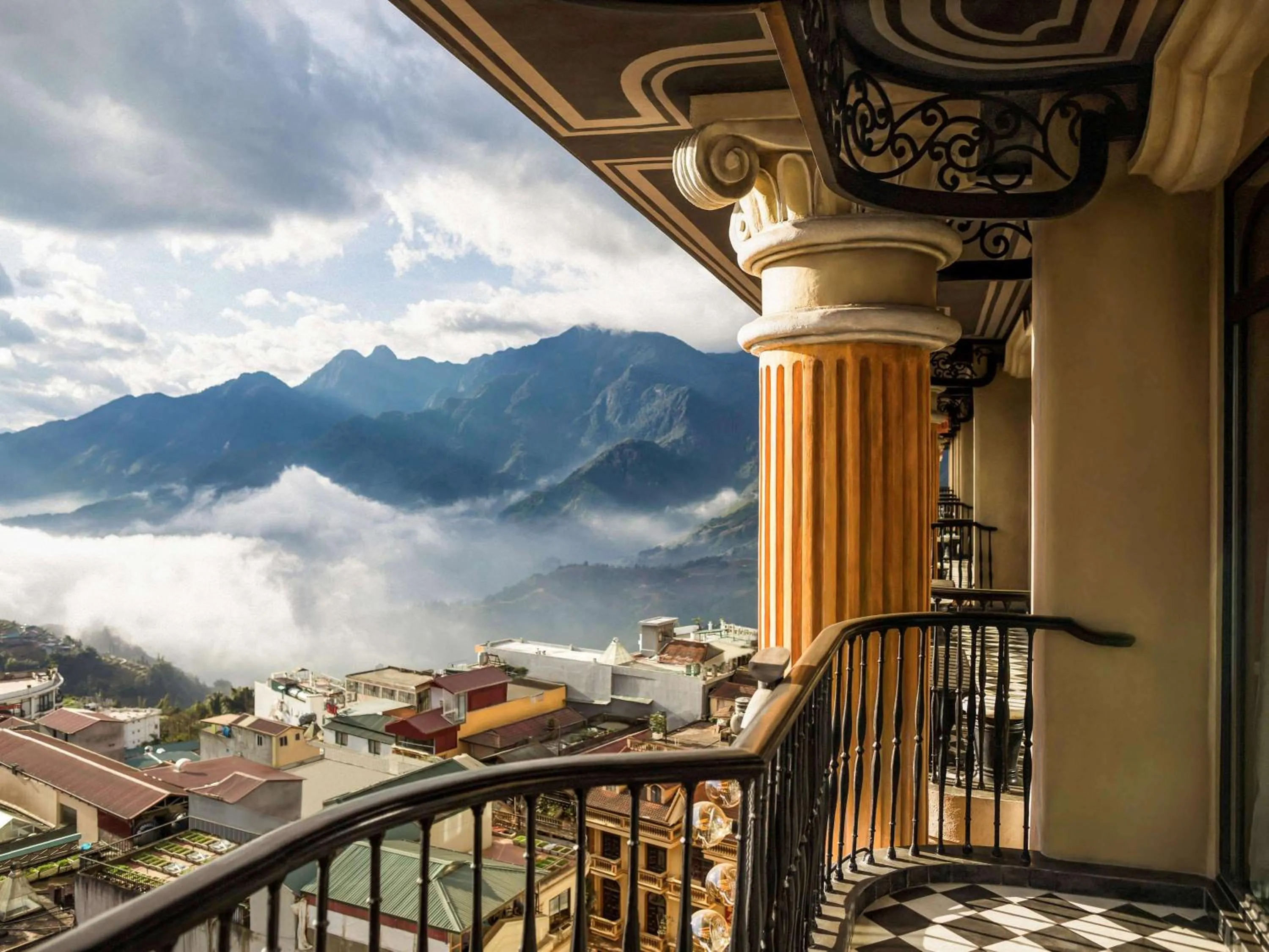 Photo of the whole room in Hotel de la Coupole - MGallery