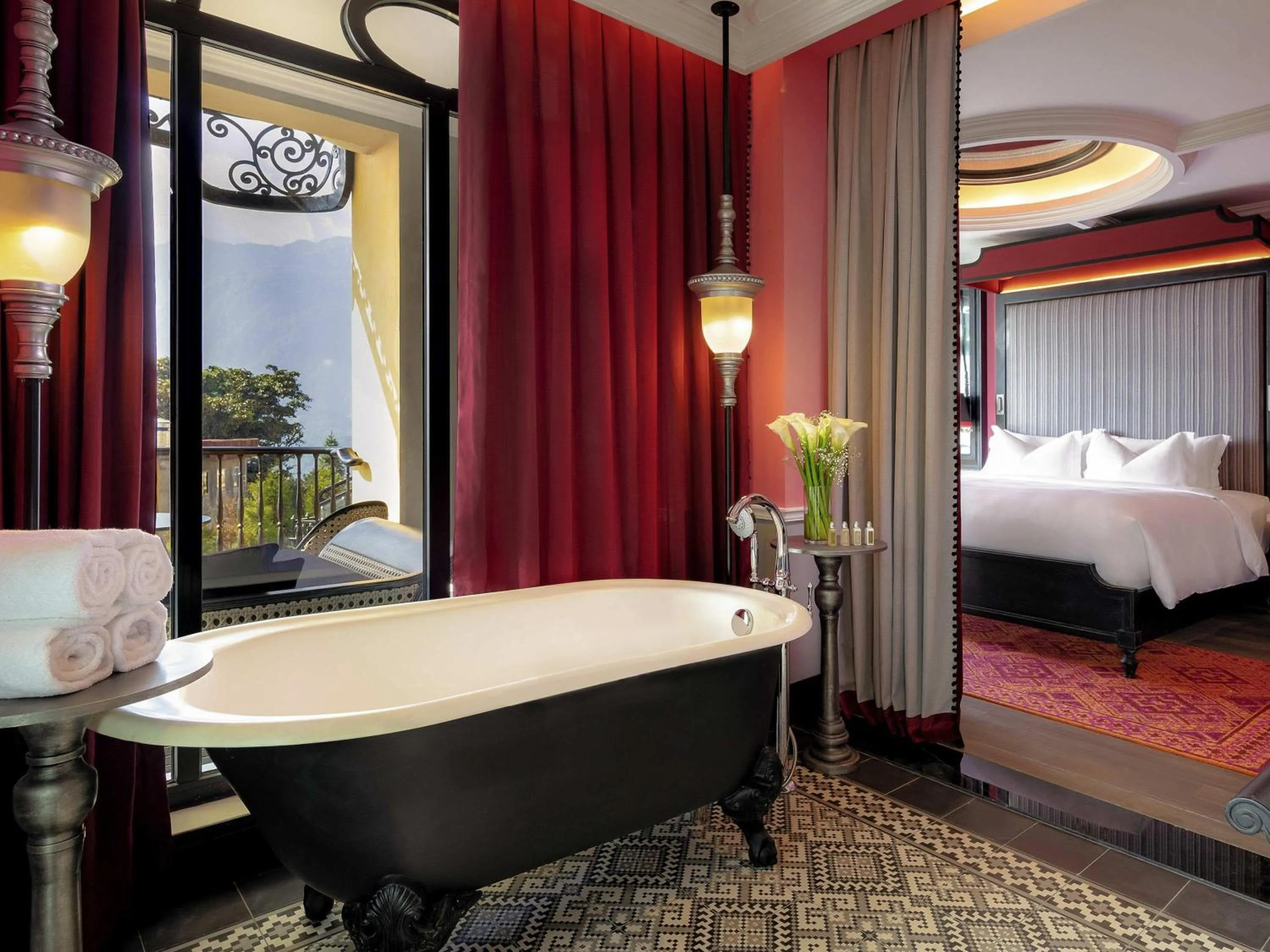 Bedroom, Bed in Hotel de la Coupole - MGallery