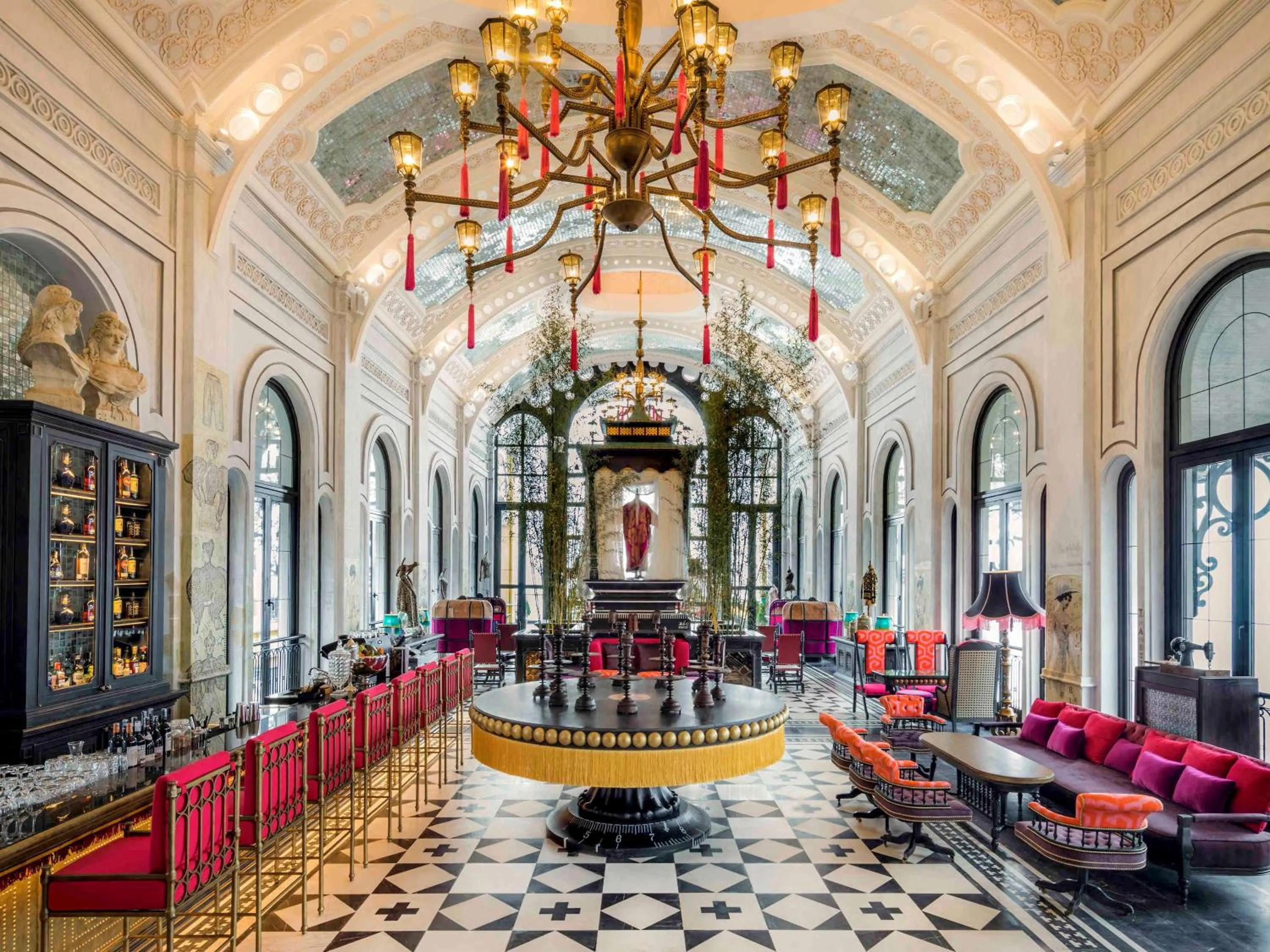 Lounge or bar in Hotel de la Coupole - MGallery