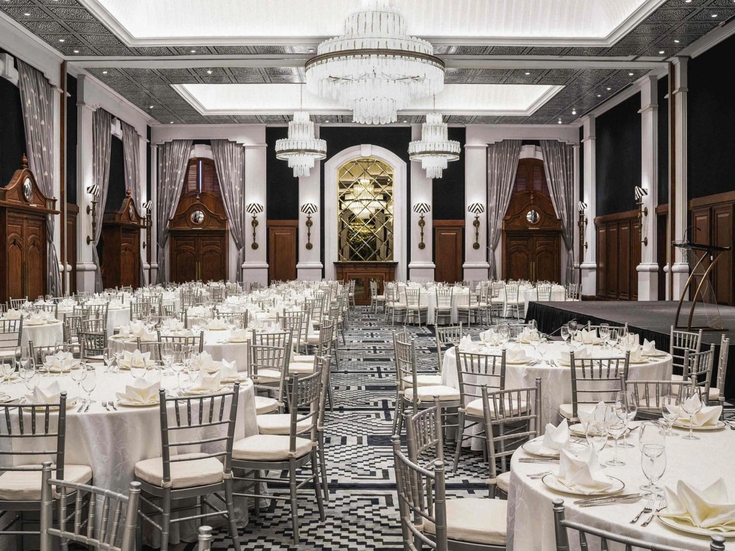 Meeting/conference room in Hotel de la Coupole - MGallery