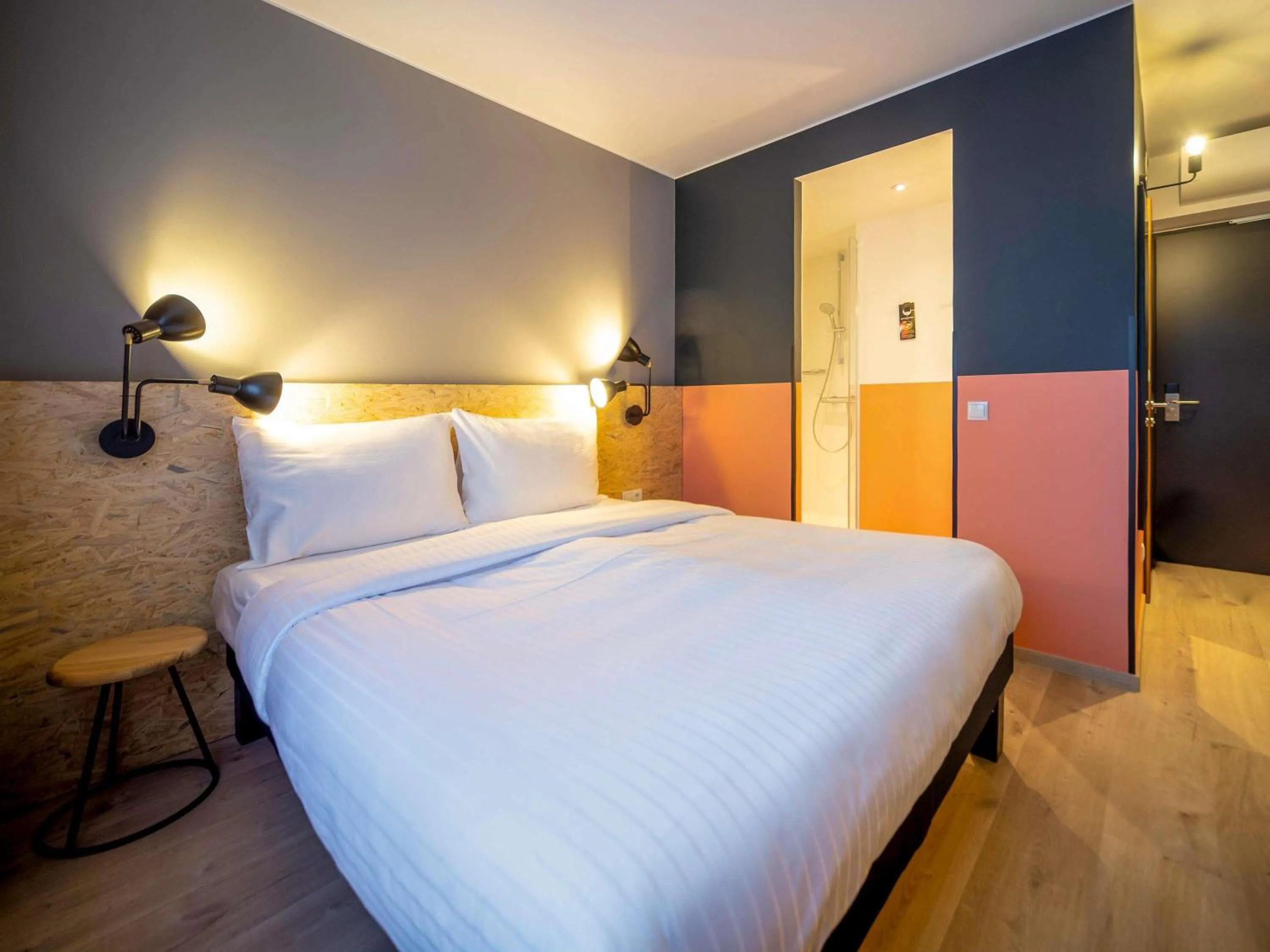 Bedroom, Bed in ibis Styles Wien Messe Prater