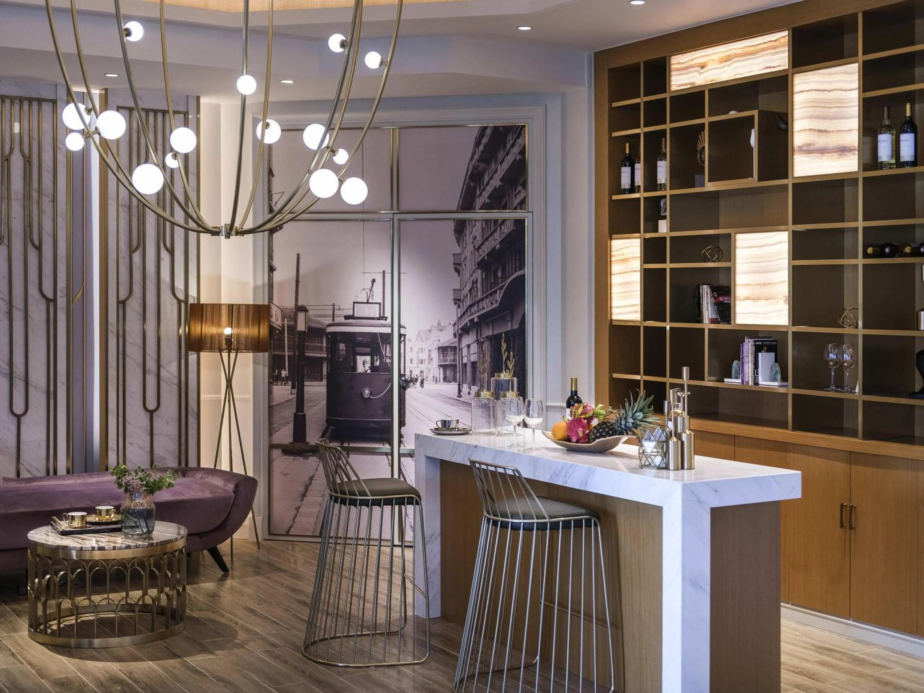 Restaurant/places to eat in Mercure Shanghai Yu Garden On the Bund - 5 mins taxi to Nanjing Road and Bund