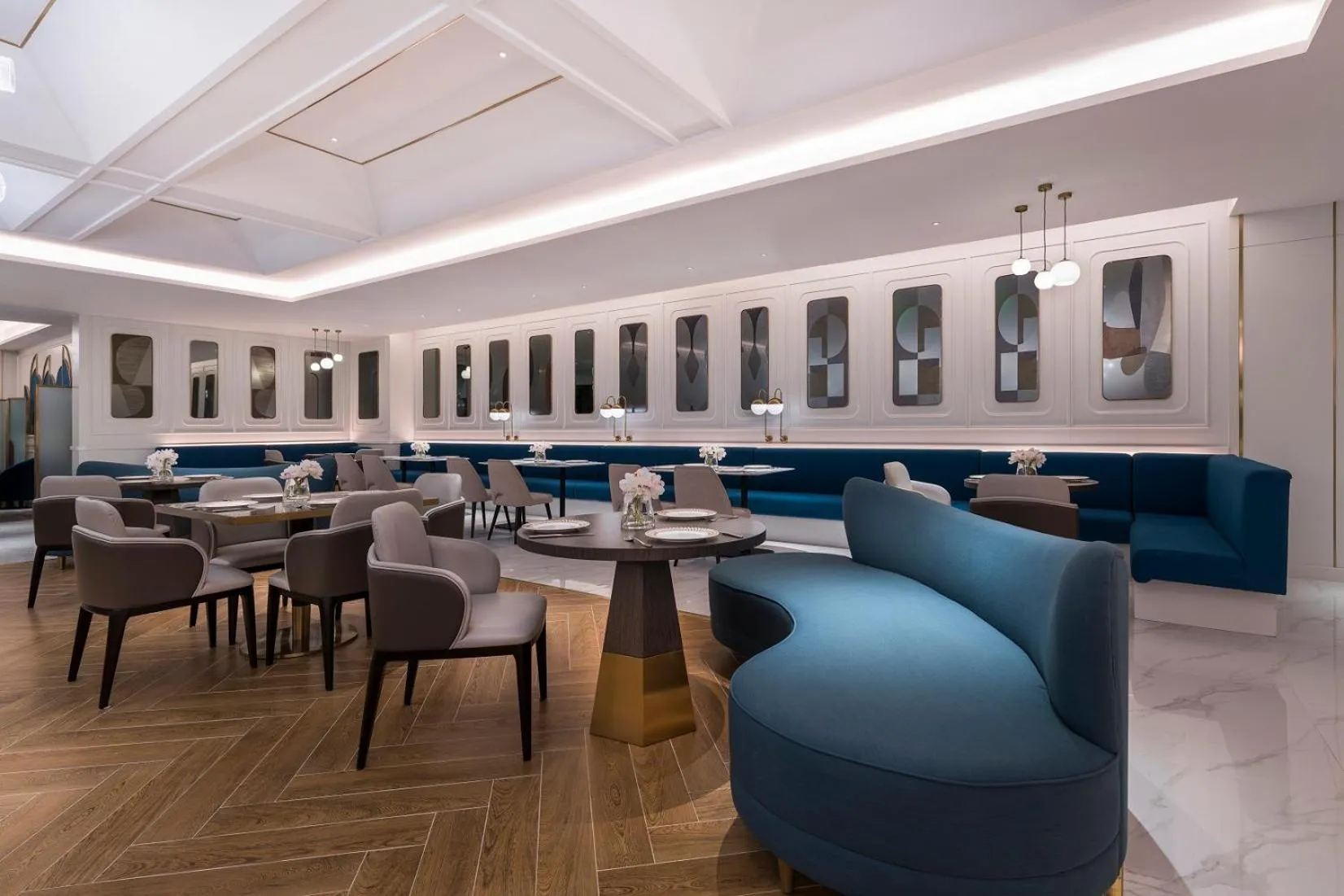 Restaurant/places to eat in Mercure Shanghai Yu Garden On the Bund - 5 mins taxi to Nanjing Road and Bund