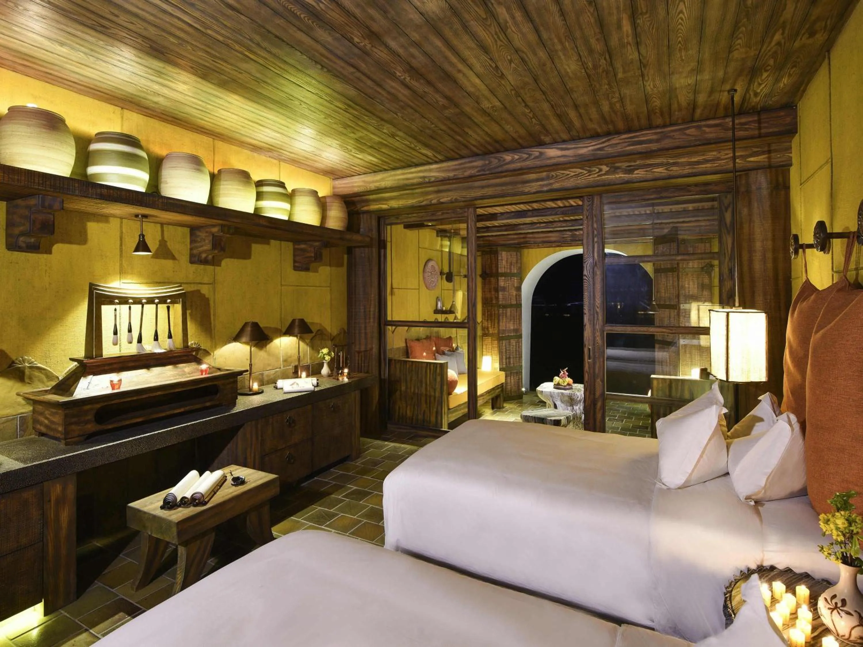 Bedroom, Bed in Legacy Yen Tu - MGallery